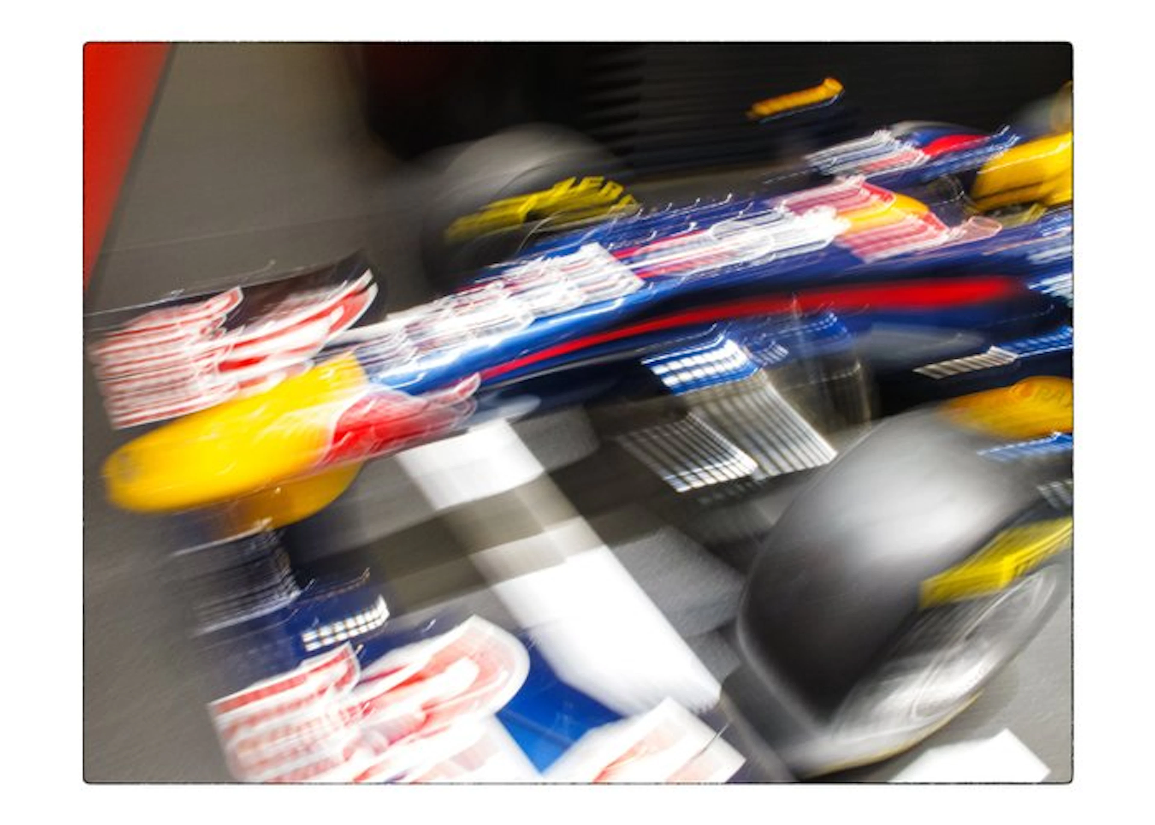 Franco Turcati - Red Bull – Velocità in dissolvenza XL