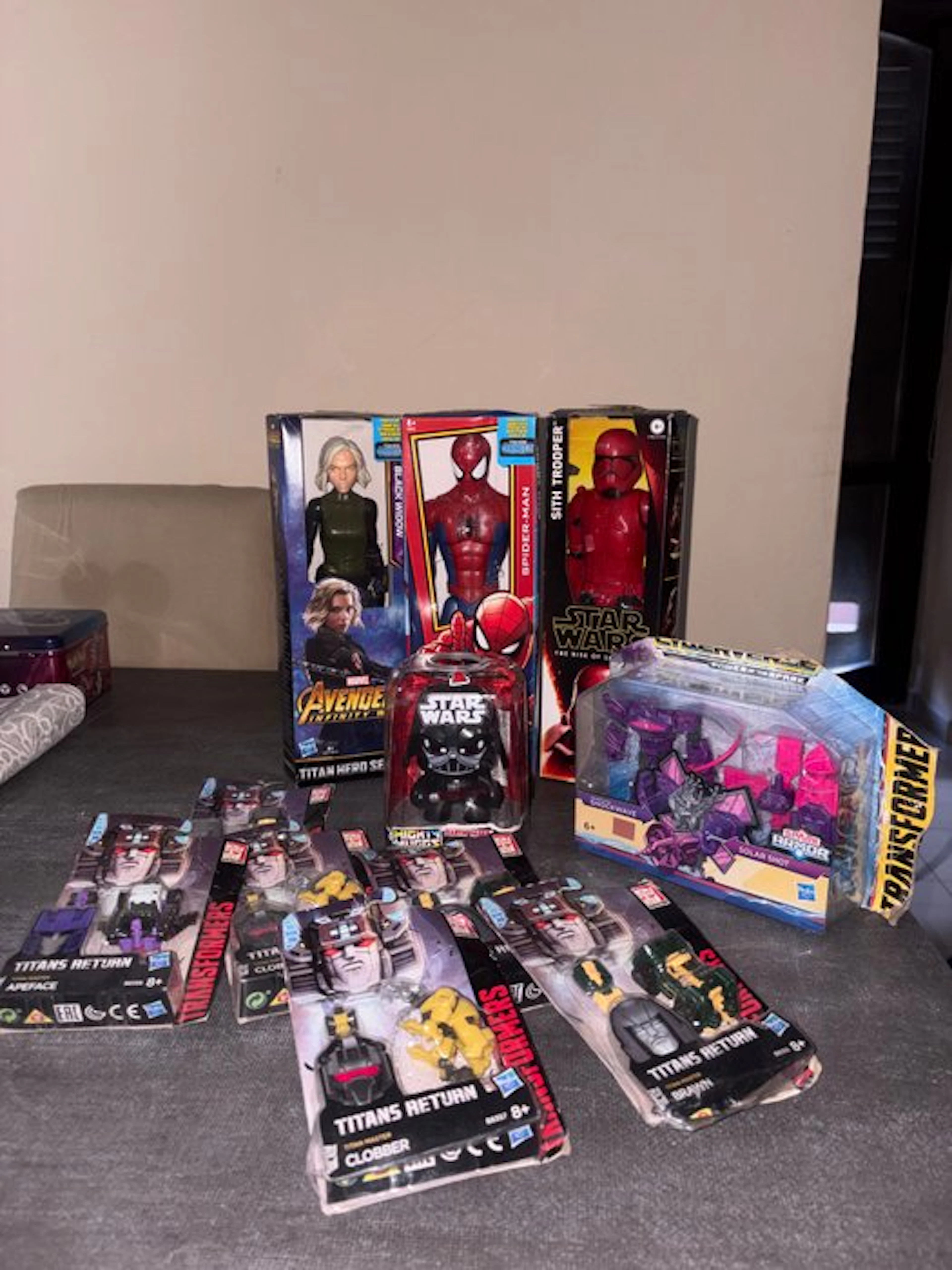 Hasbro - Toy Transformers Titans Return; Transformers...