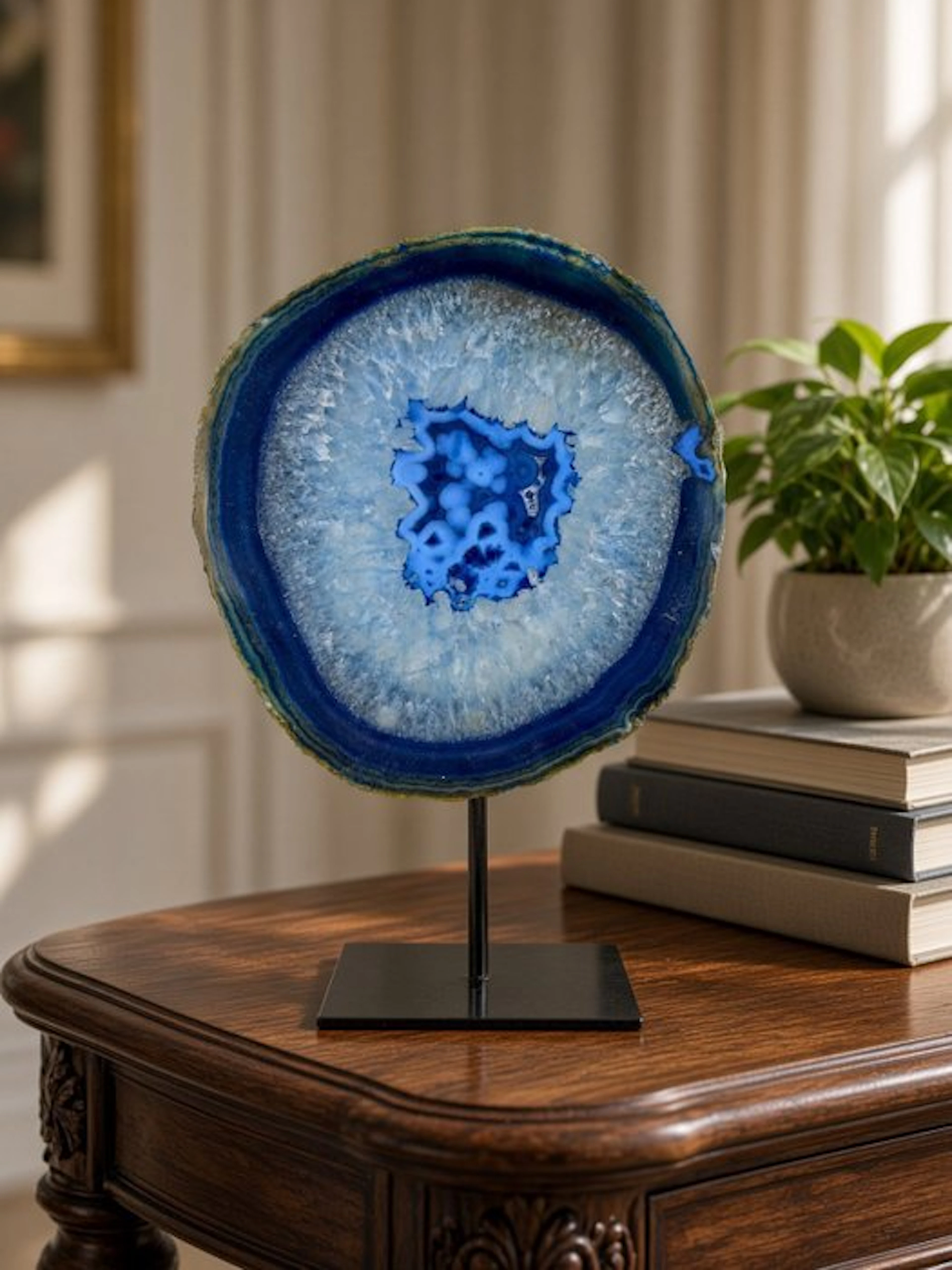 Rare blue Agate - rock crystal geode on stand - no...