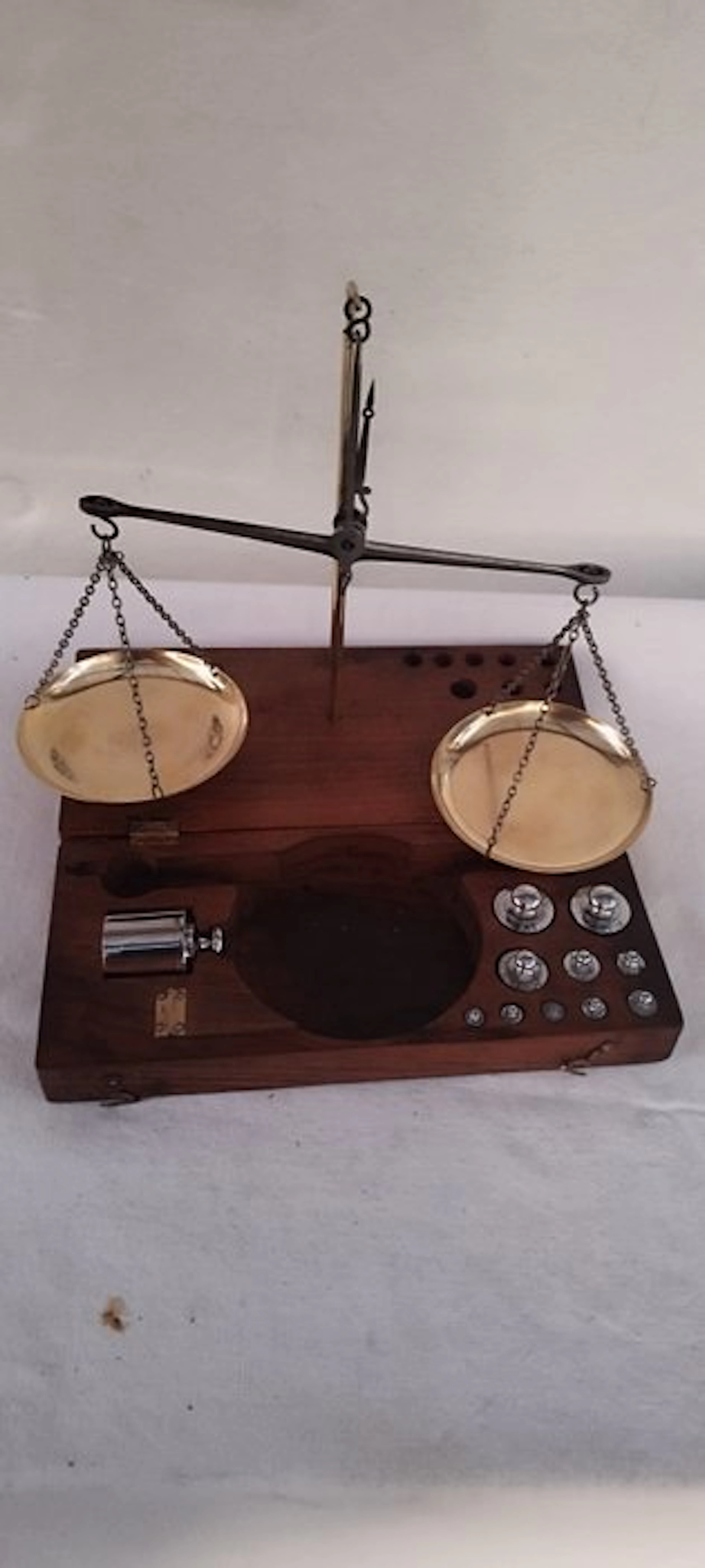 Établissements VIAL - Balance or scale - apothecary - Nickel plated brass