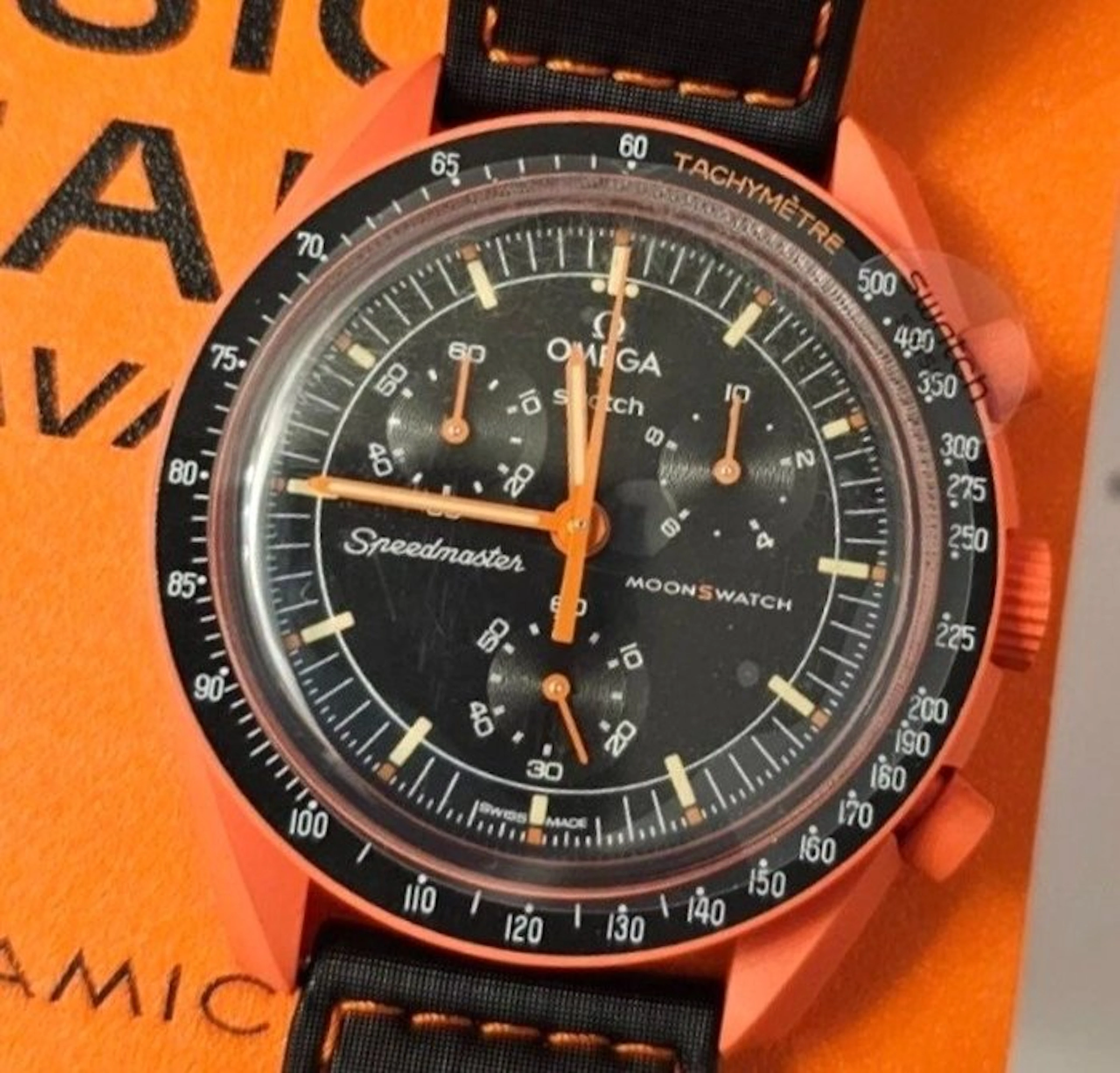 Omega x Swatch - Mission On Earth (Lava) - No reserve...