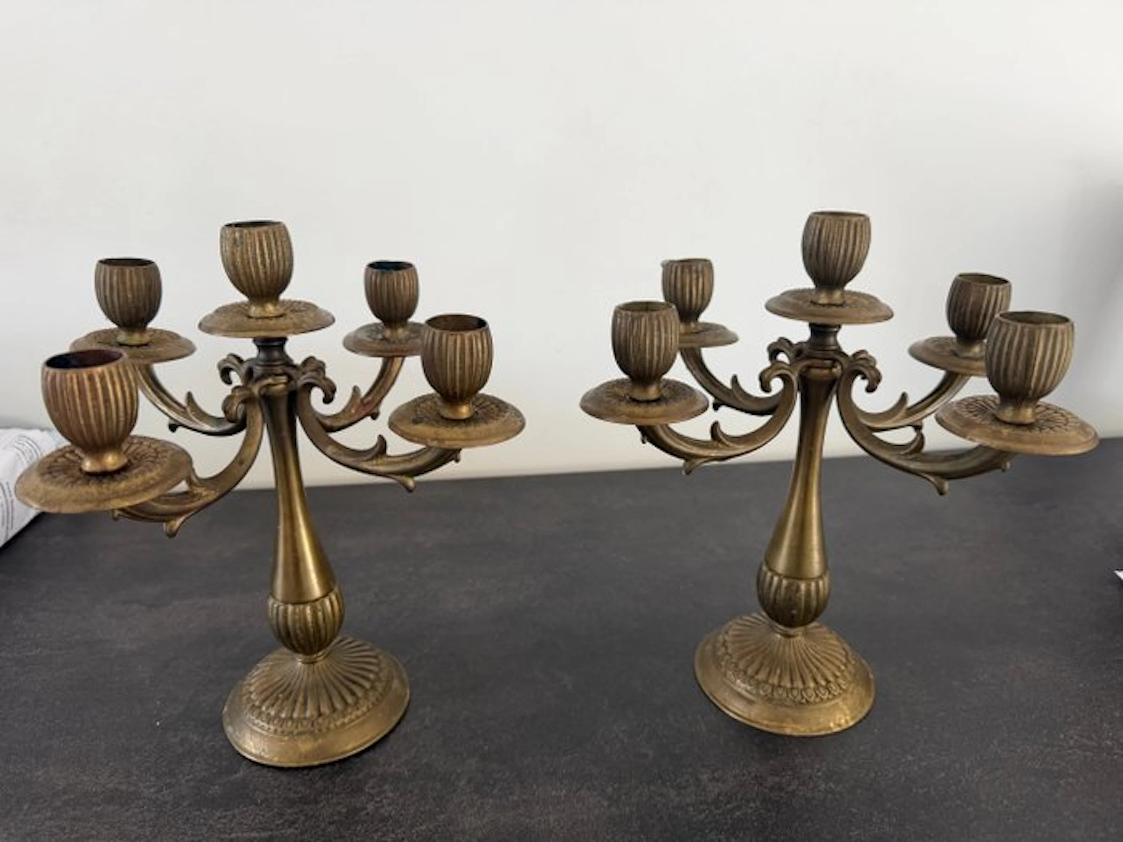 Candelabrum - Bronze - Pair of bronze candelabra.