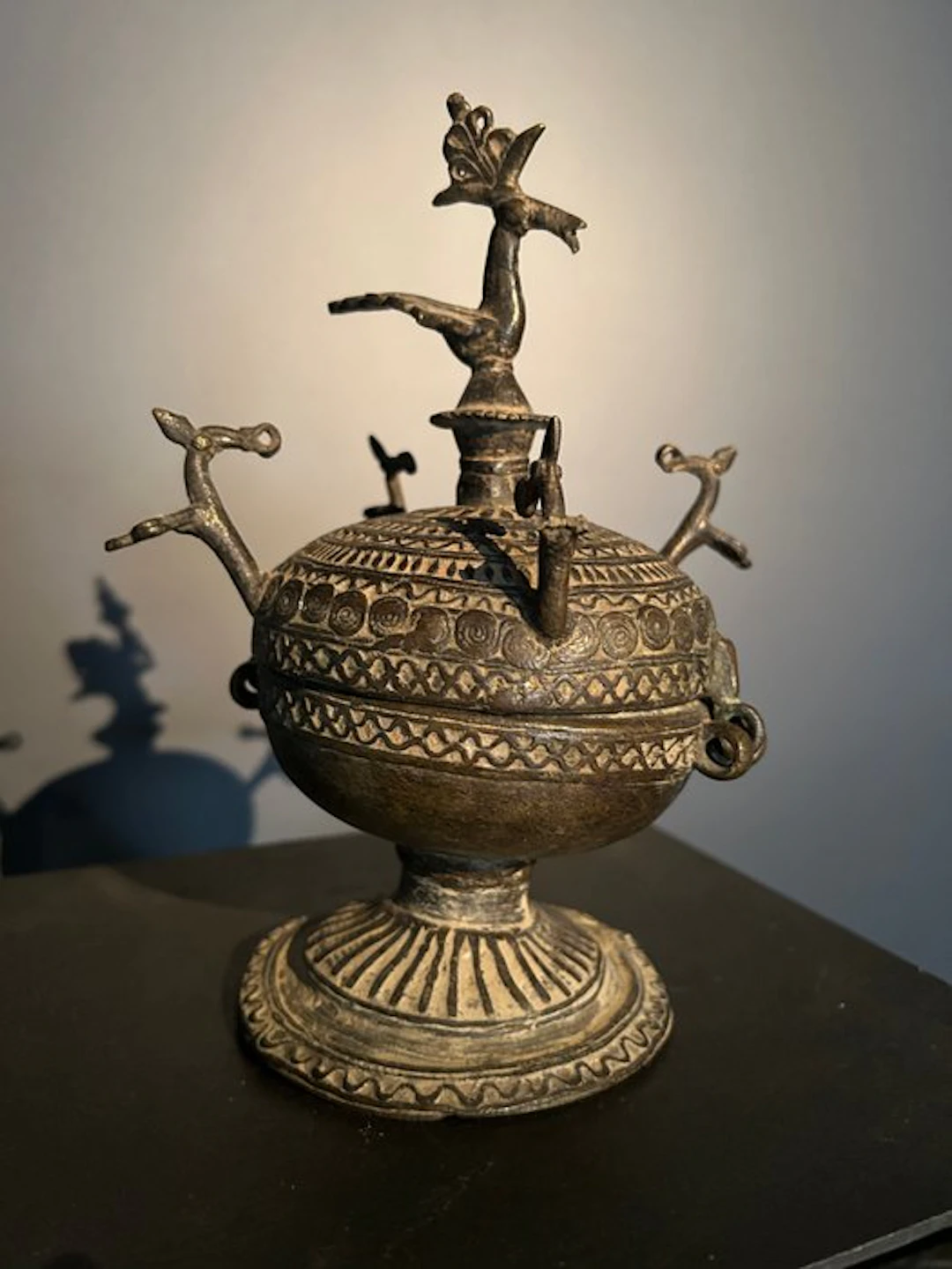 Sindoor, a cosmetic container - Bronze - India - Principles of the 20th Century