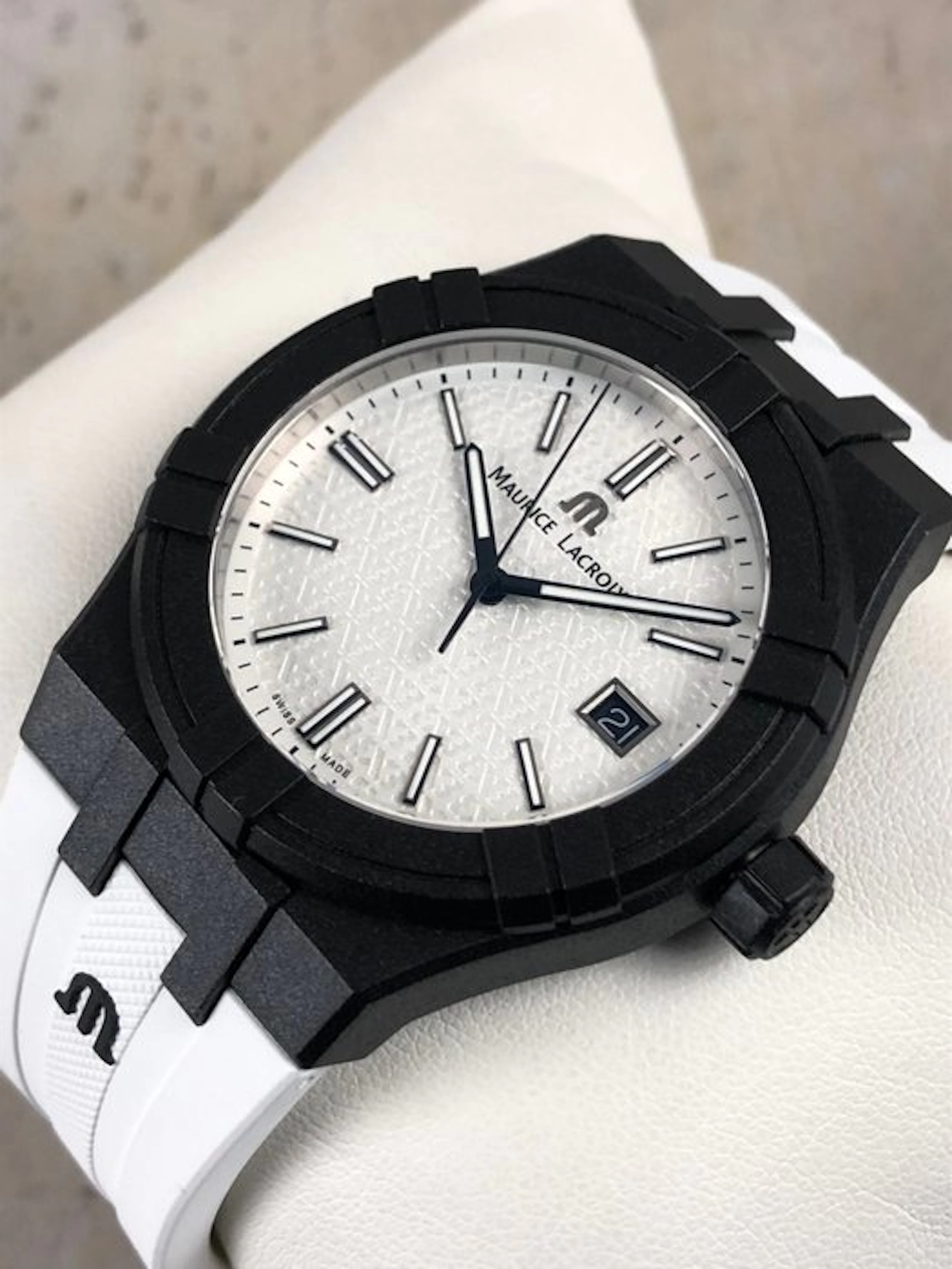 Maurice Lacroix - Aikon Tide Special Edition...