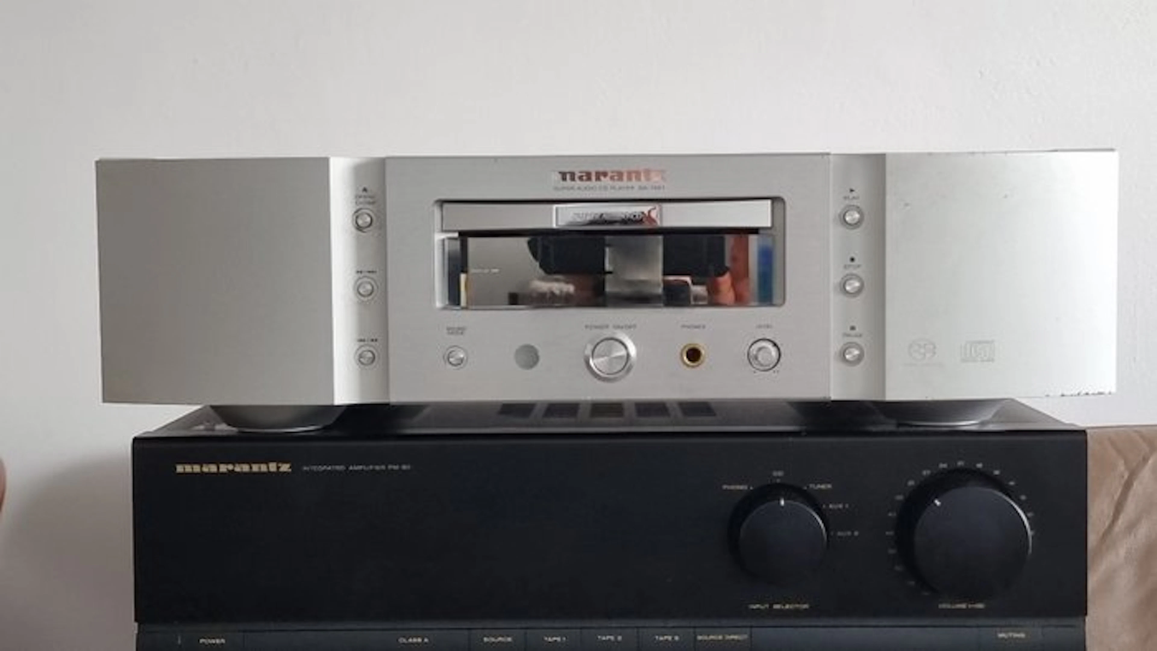 Marantz - SA-15S1 Premium Series Super Audio CD (SACD) / CD player