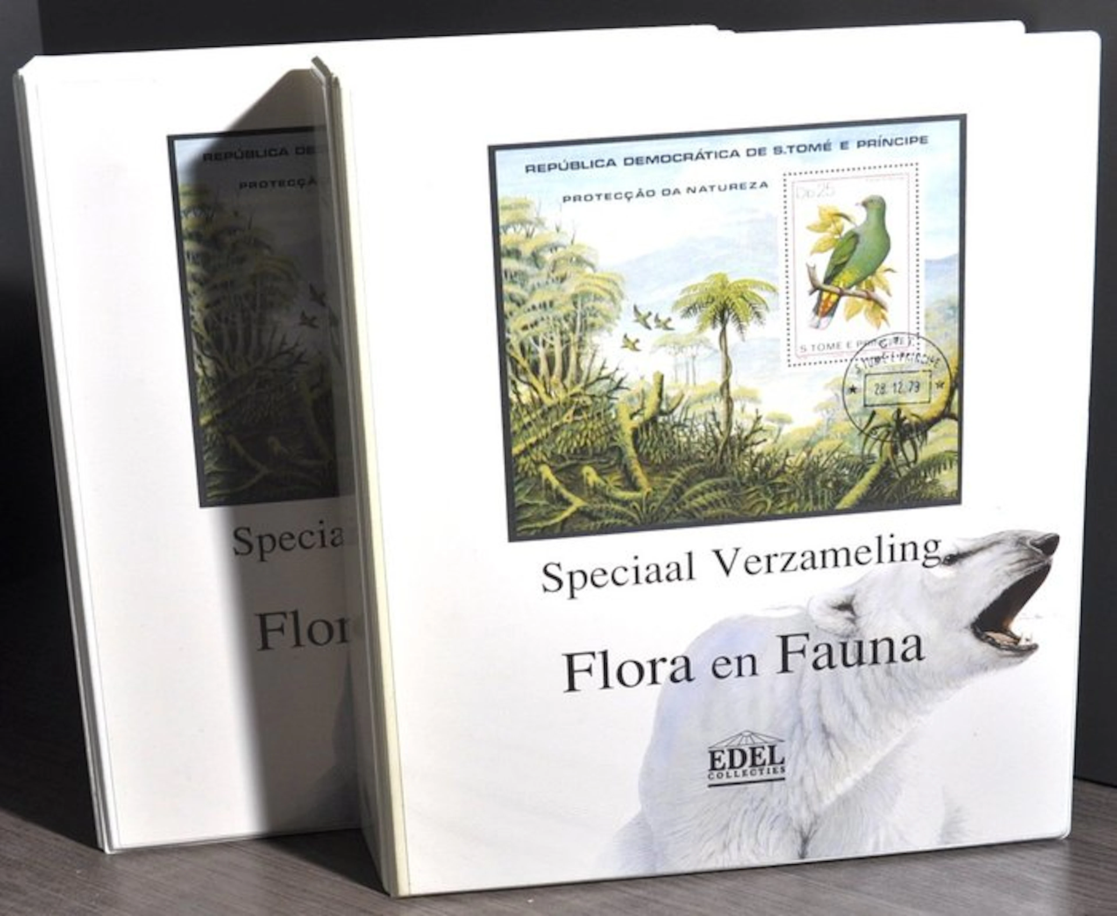 Thematic - Described theme collection 'Flora & Fauna' in...