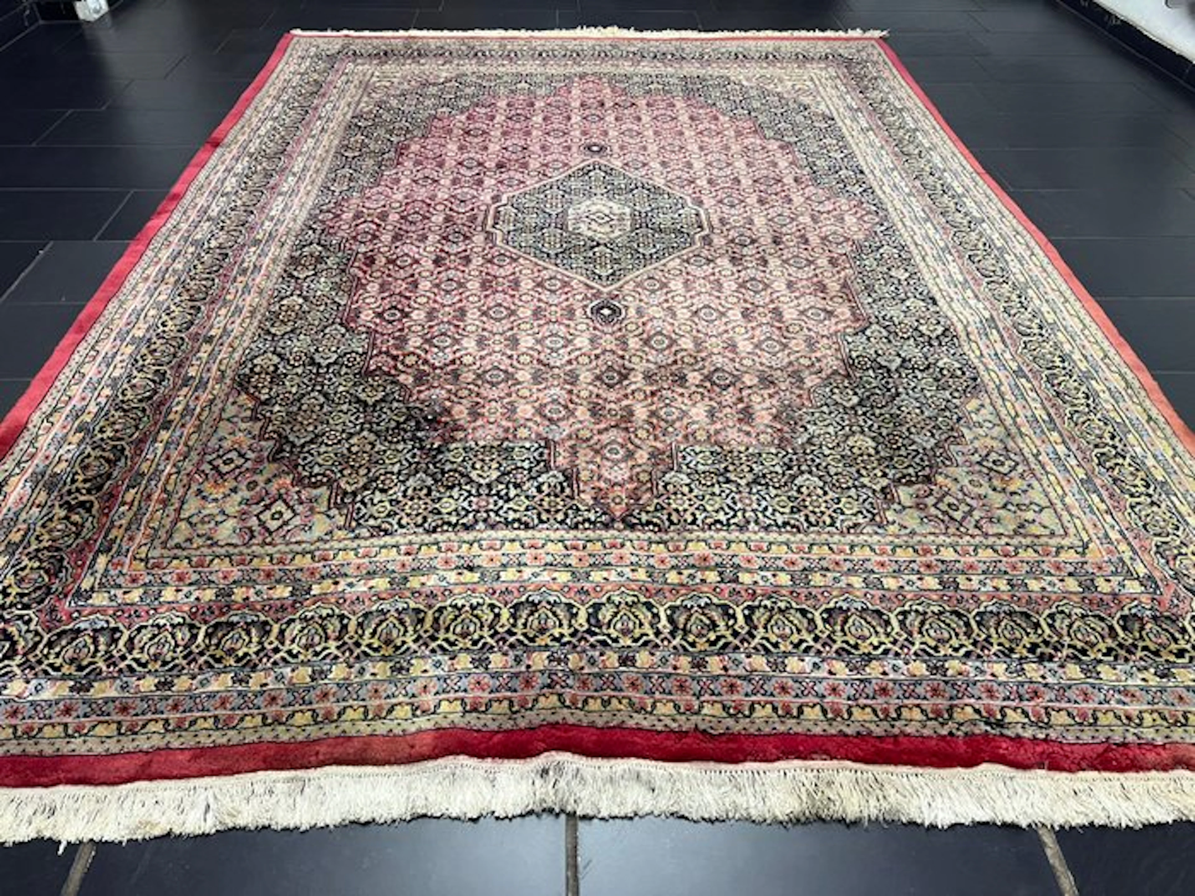 Bidjar - Rug - 330 cm - 235 cm