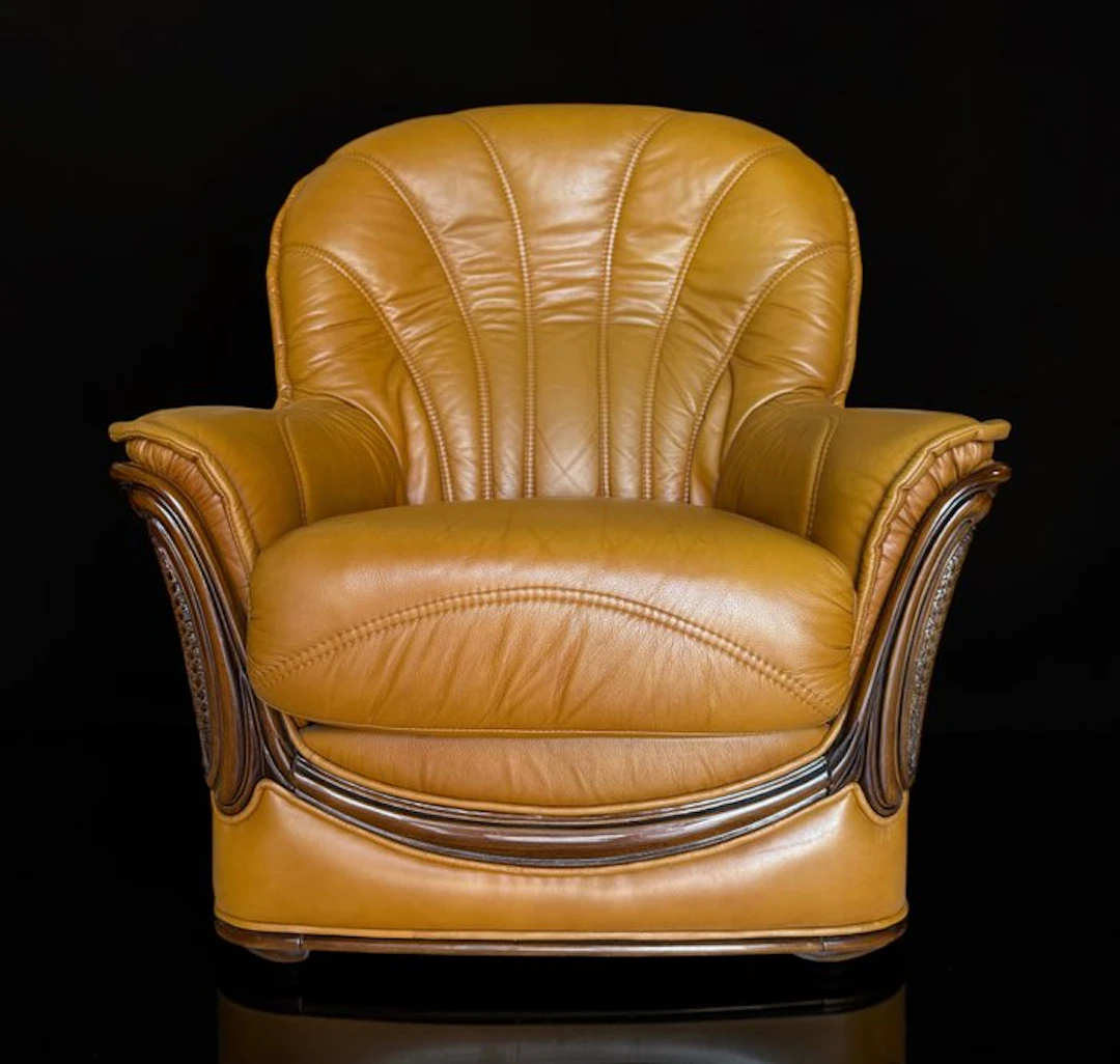 Armchair - Lounge - Leather color "Camel" - Vienna straw – Walnut wood