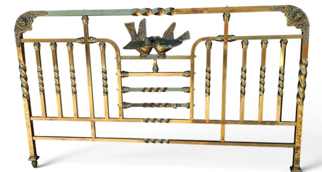 Bed - Gilt brass