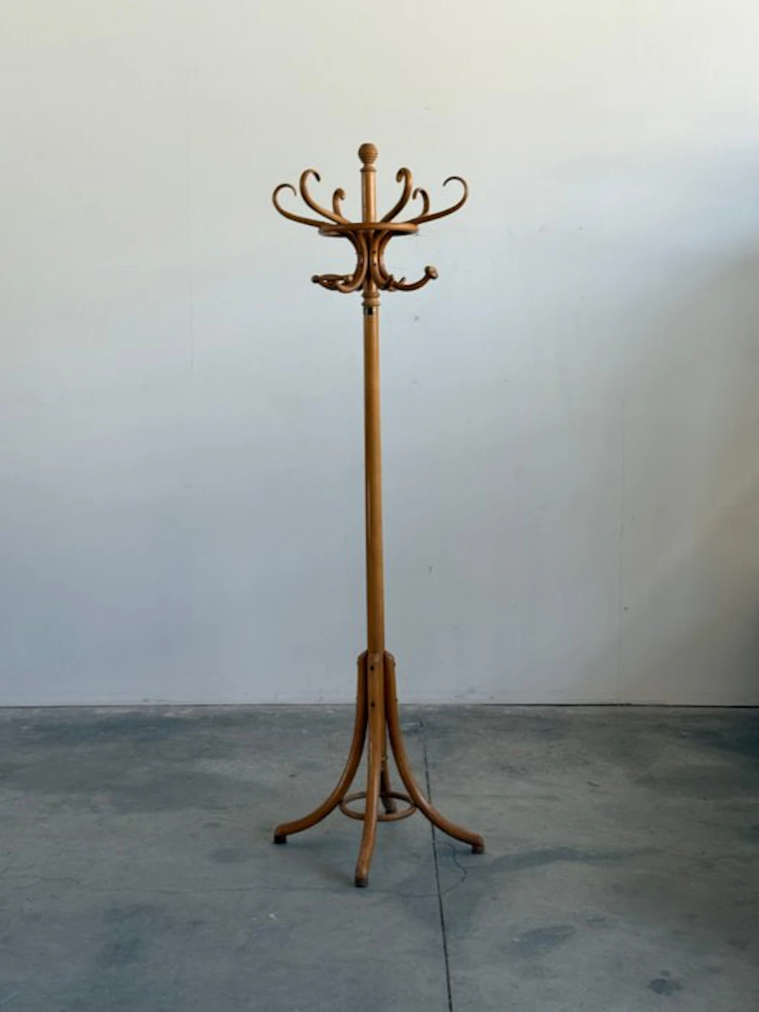 Coat rack - Wood - Thonet style