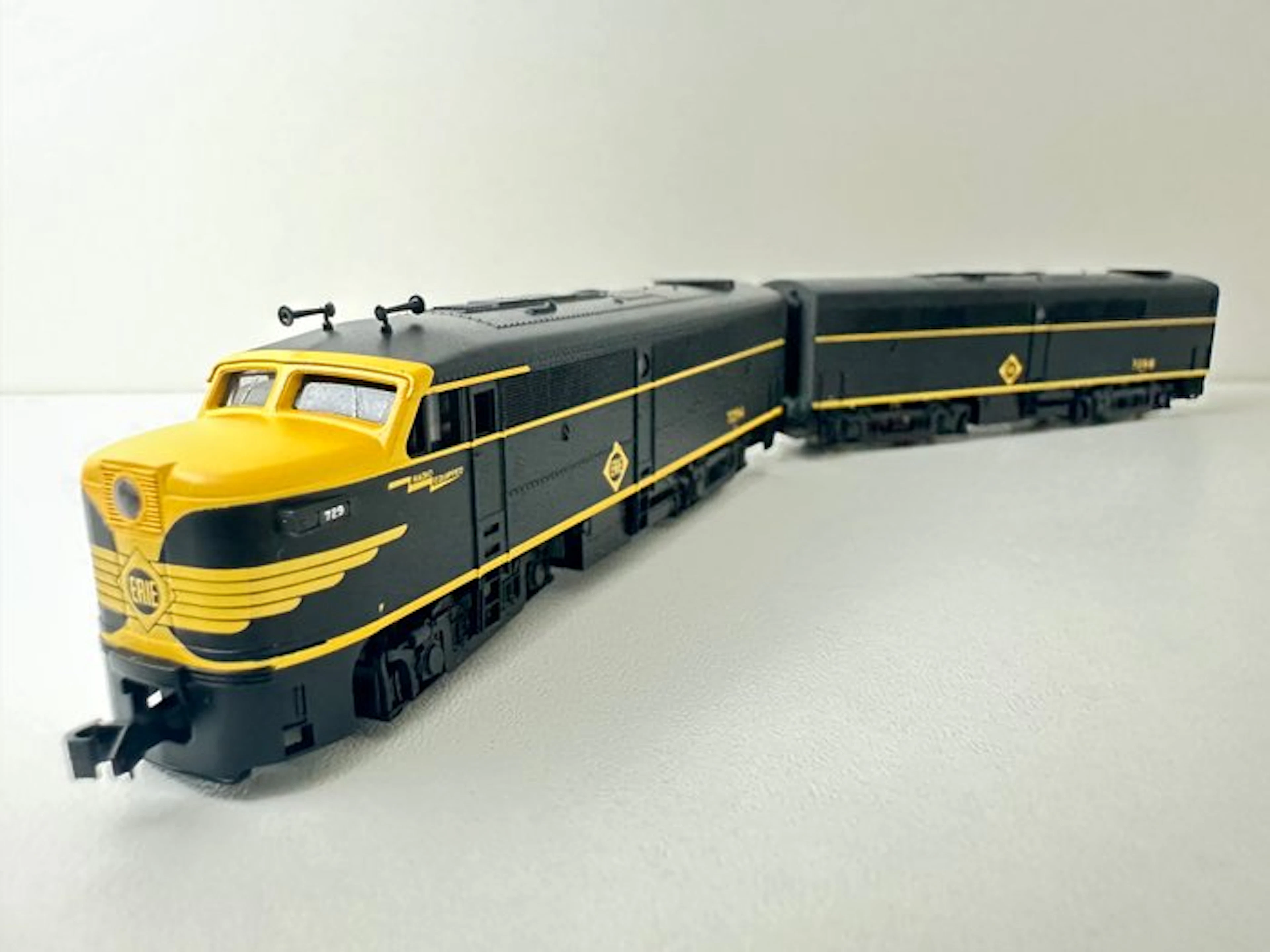 Life-Like N - 7416 - Train unit (2) - FA1 locomotive & FB1 locomotive