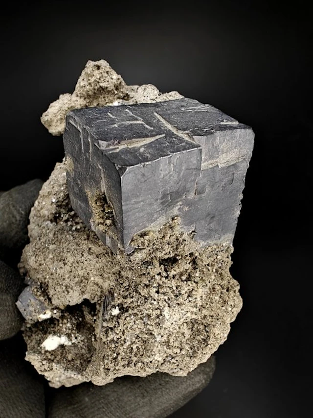Galena Crystals on matrix - Height: 7 cm - Width: 8 cm- 476 g