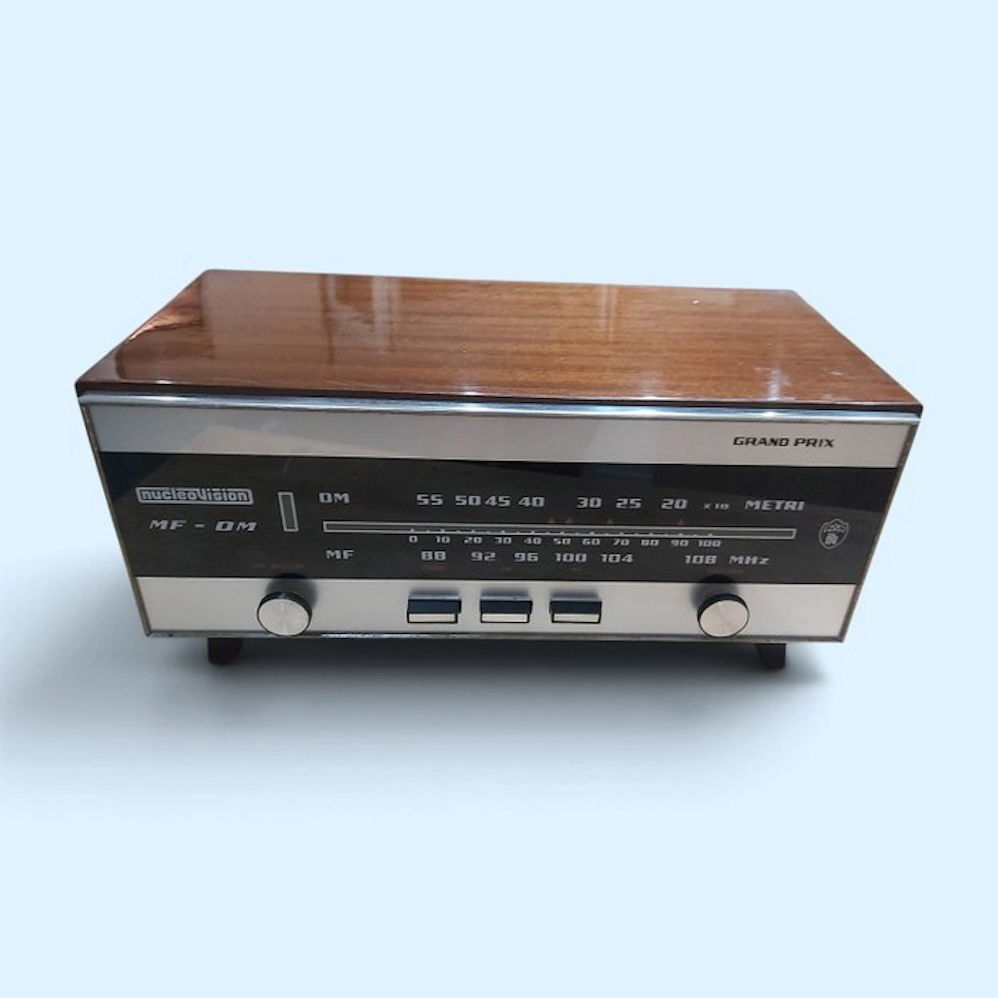 NucleoVision grand prix - Grand Prix Tube radio