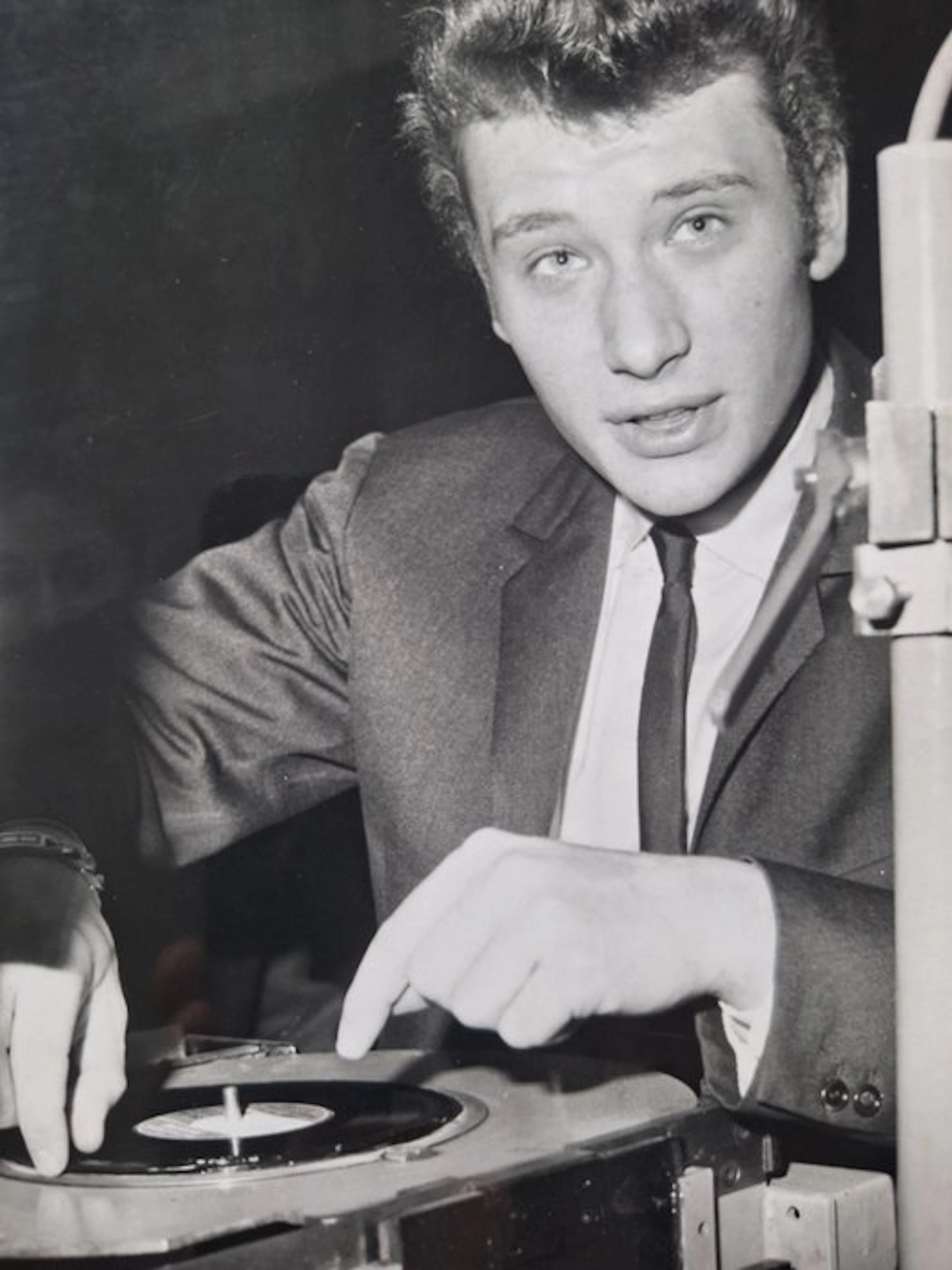 Robert Cohen - Johnny Hallyday, 1 million records sold, 1962