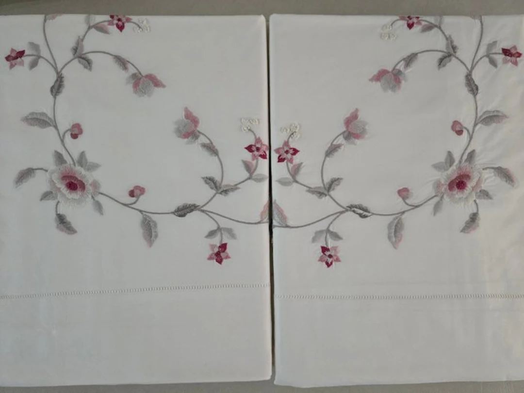 Set Lenzuola ricamate in puro cotone percalle Ricamo in...