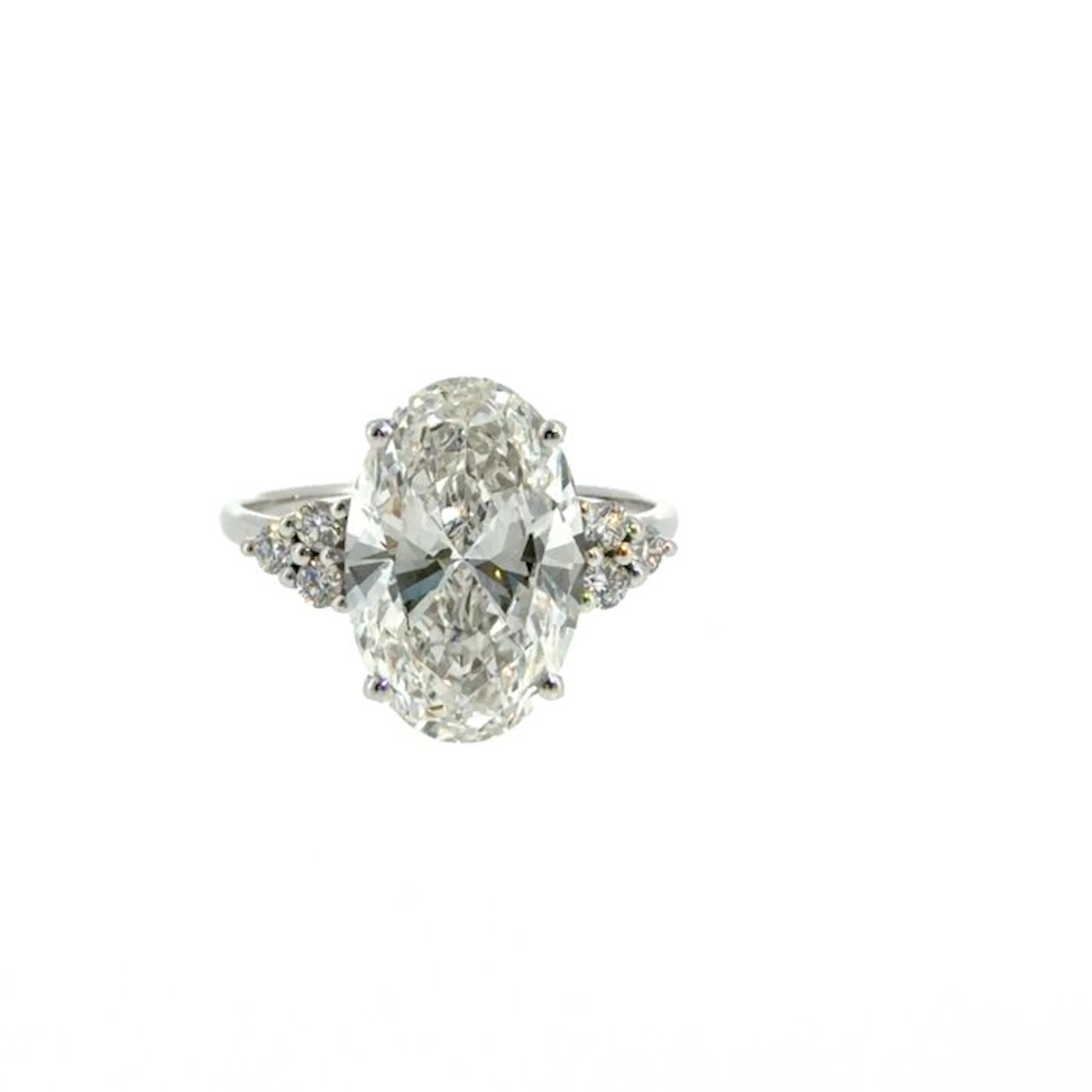Ring - 14 kt. White gold - 6.05ct. tw. Diamond (Lab-grown) - Diamond
