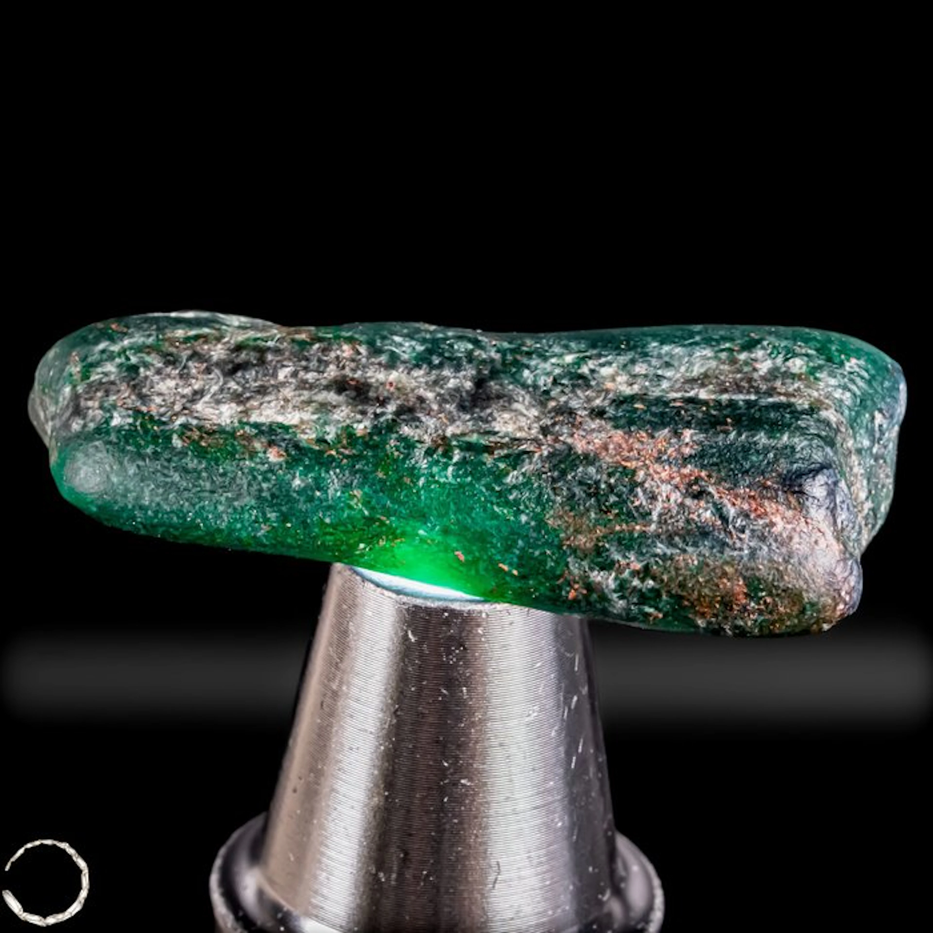 Natural emerald rough crystal with exceptional color...