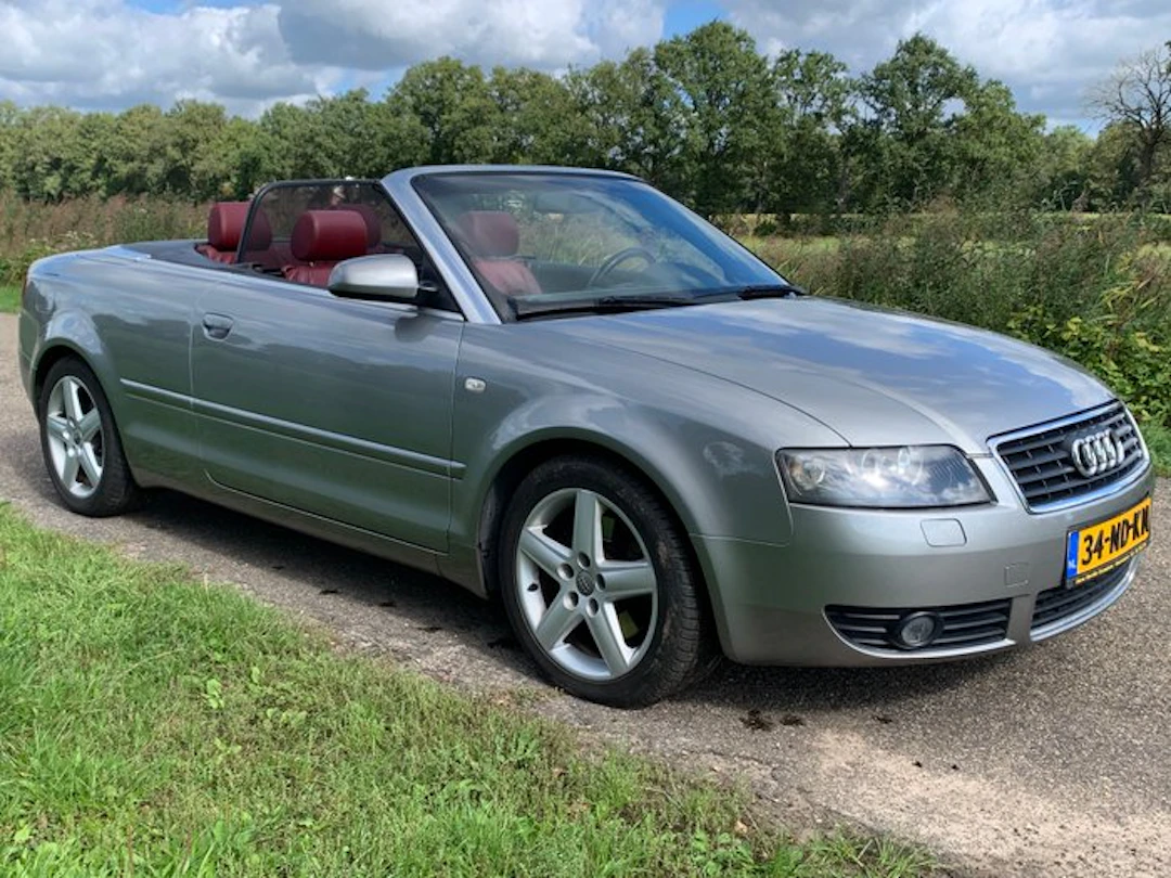 Audi - A4 2.4V6 Cabriolet - NO RESERVE - 2002