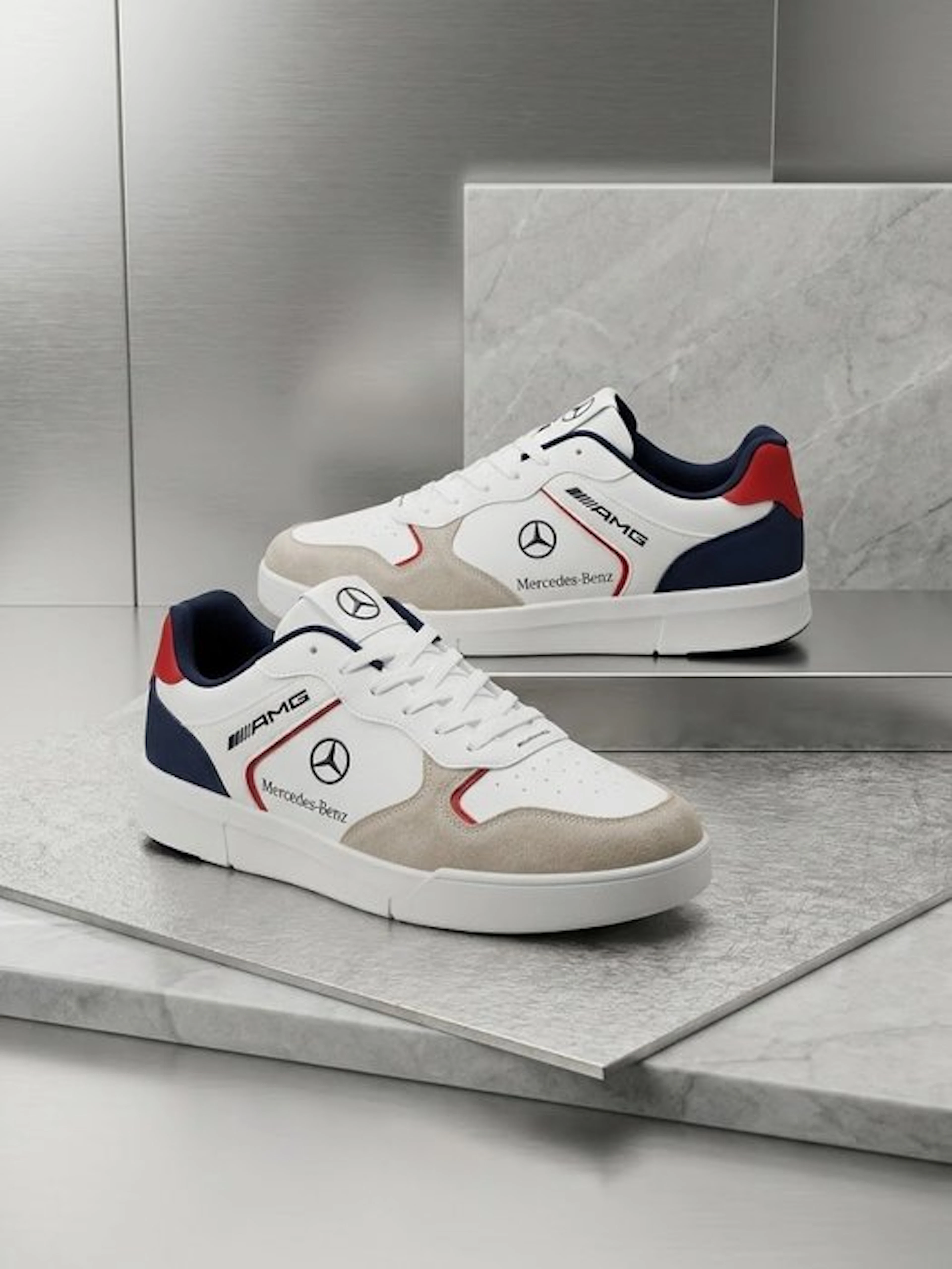 Sneakers - Mercedes-Benz - Low- Top Court EU 44