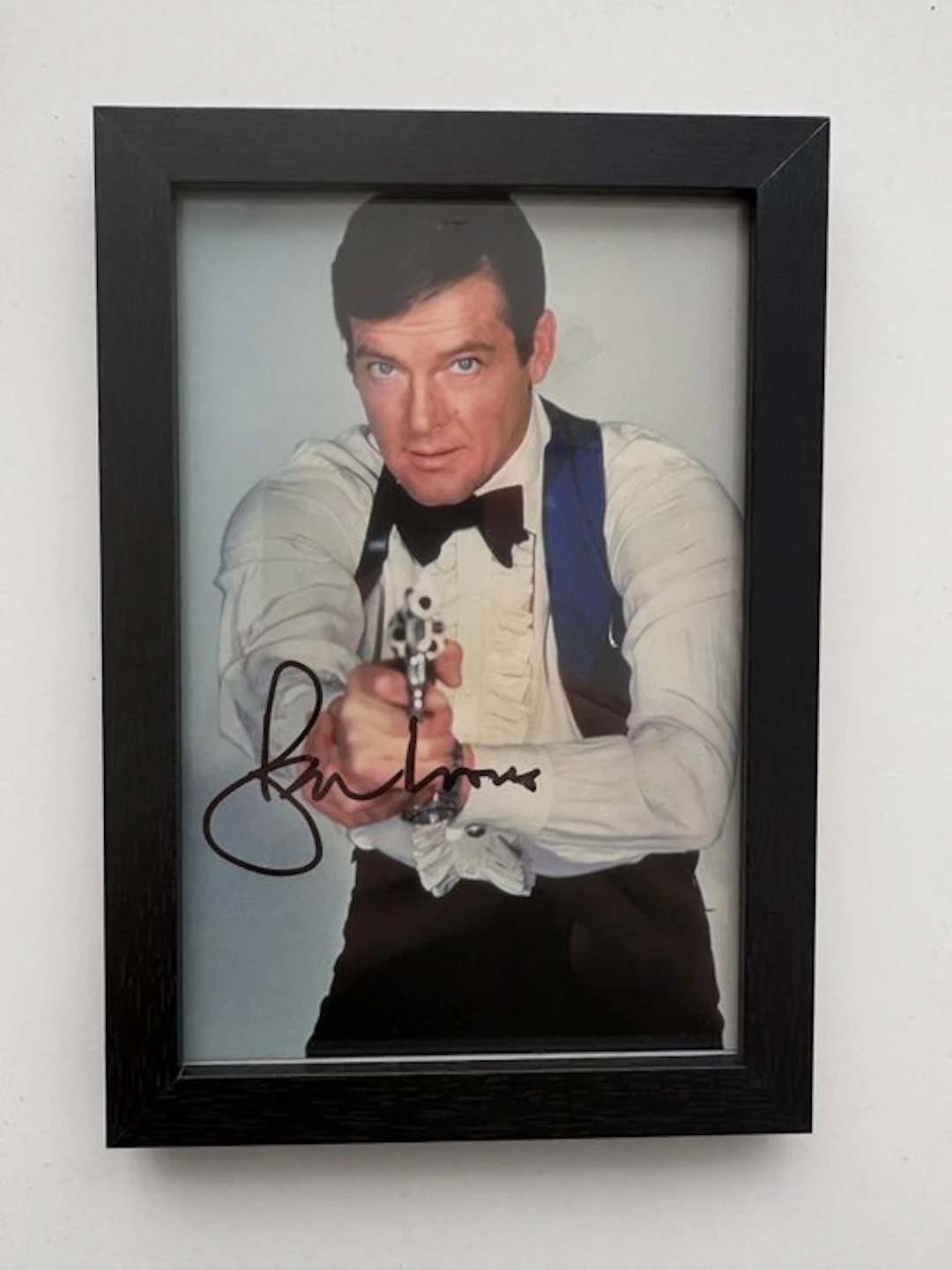 James Bond - Roger Moore as "James Bond" Handsigned...