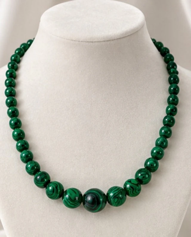 Elegant Malachite Beaded Necklace Graduated Round Beads – - Necklace