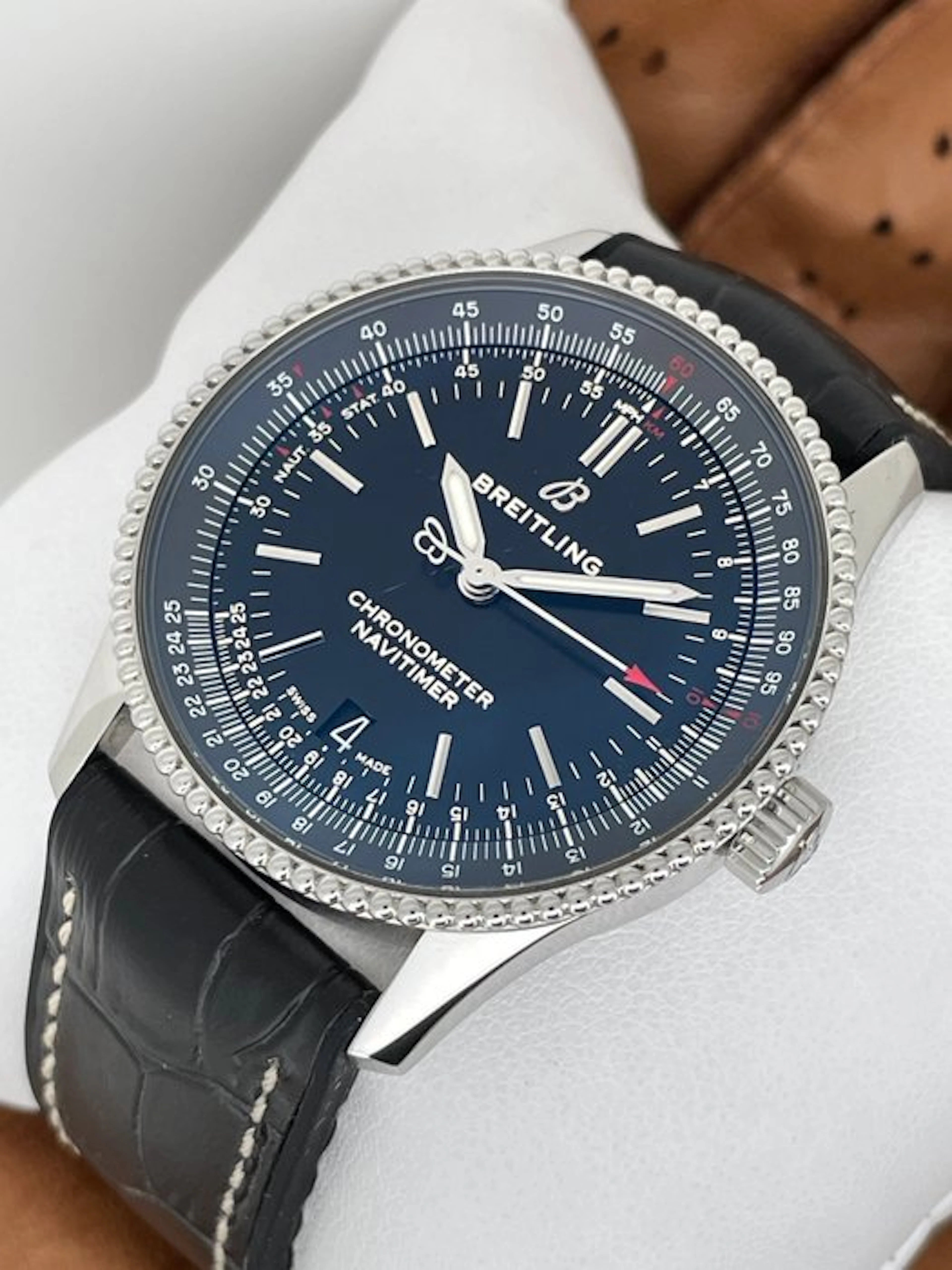 Breitling - Navitimer 38 Automatic - A17325 - Men - 2020-2025