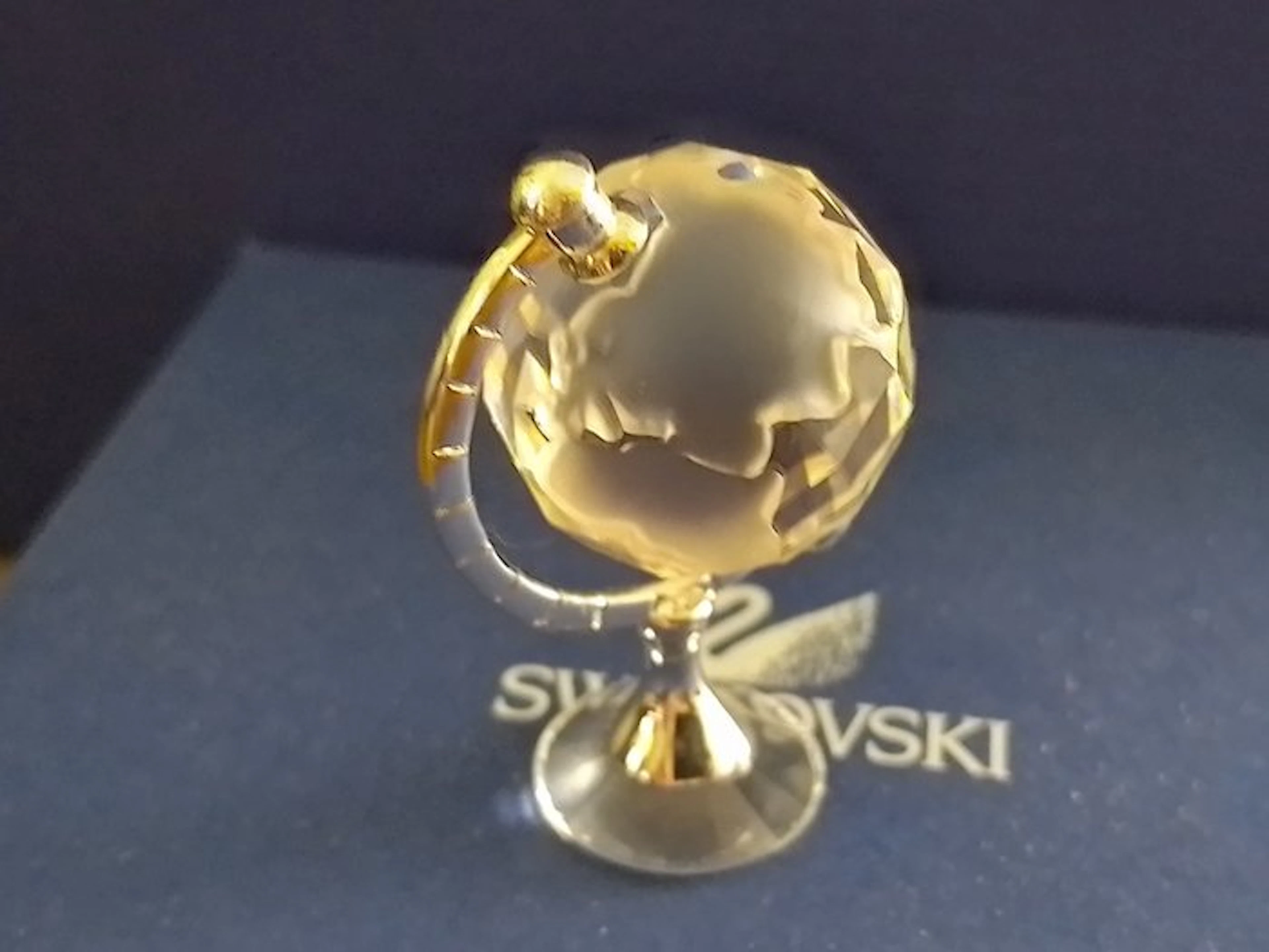 Swarovski - Figurine - Globe, Silver - 626853 - Box + Certificate - Crystal