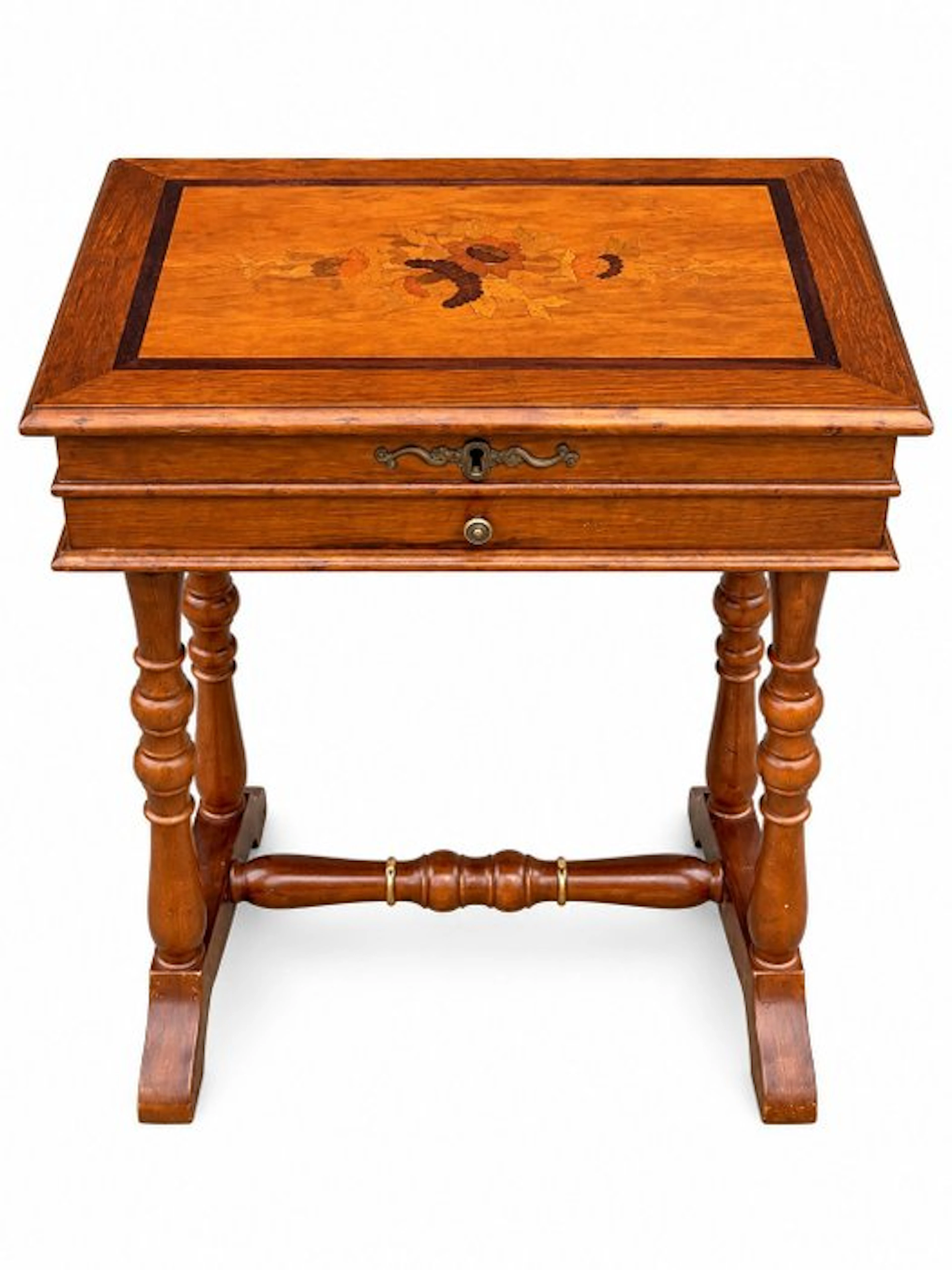Coffee table - Mahogany - antique work table