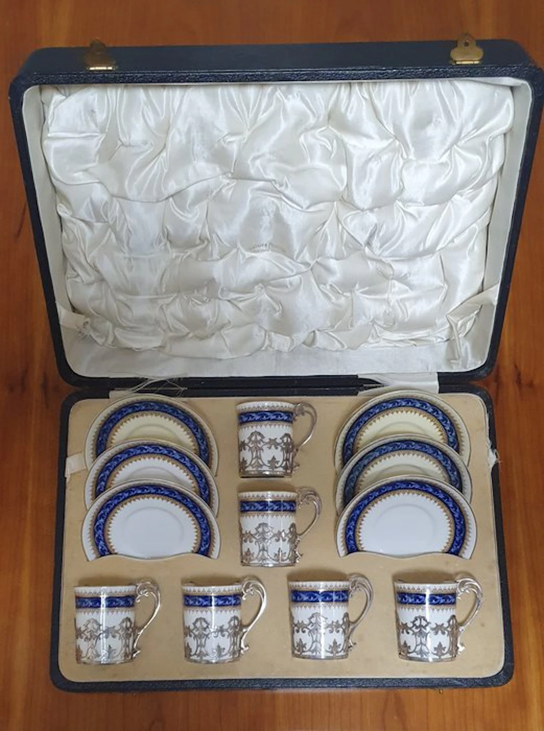 Royal Worcester - Coffee set for 6 - Porcelain and Silver