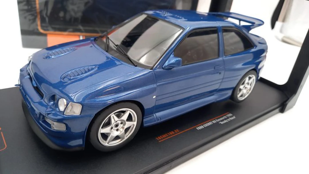 IXO 1:18 - Model car - Ford Escort RS Cosworth 1996 Ready to Race - (cod.P18)