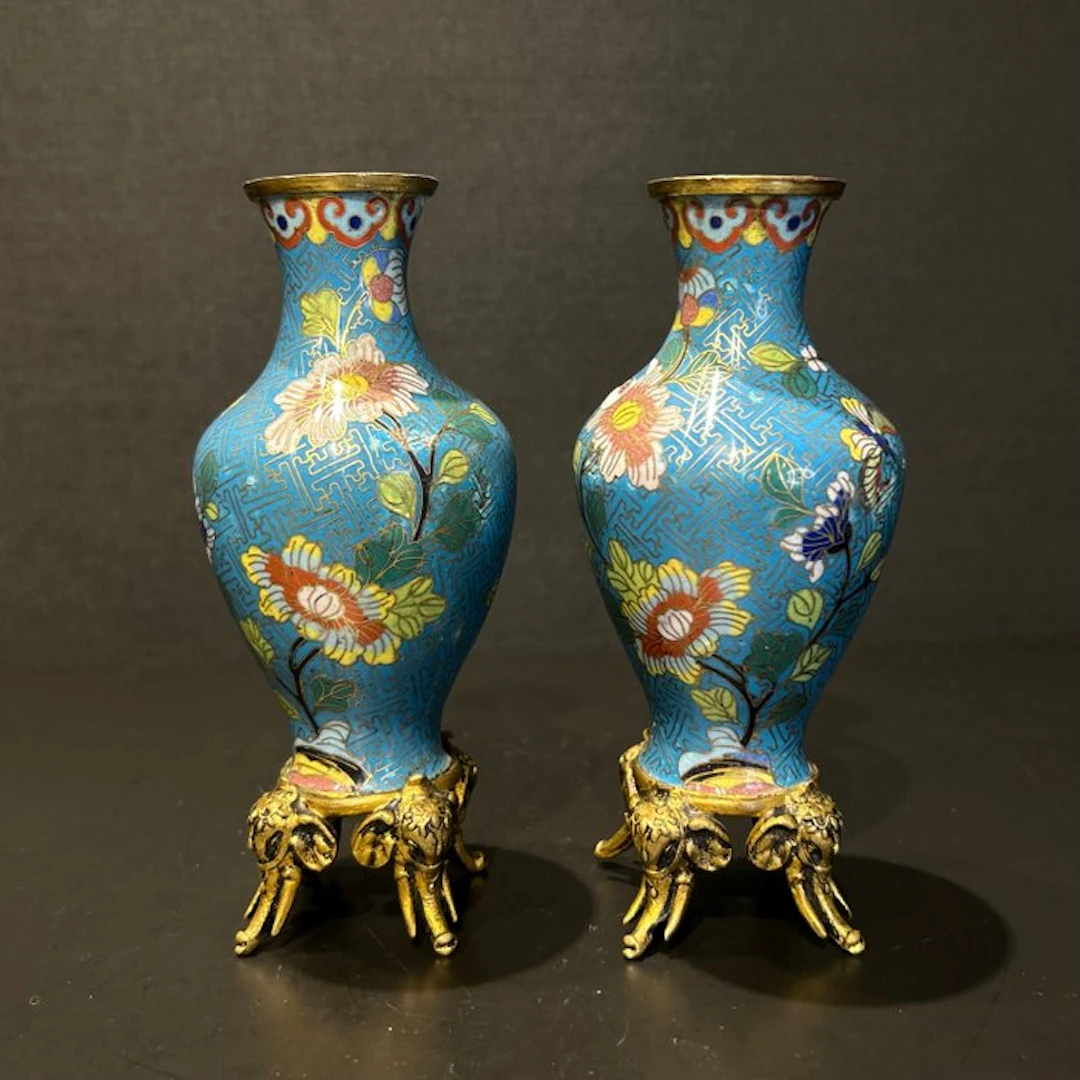 Vase - cloisonné
