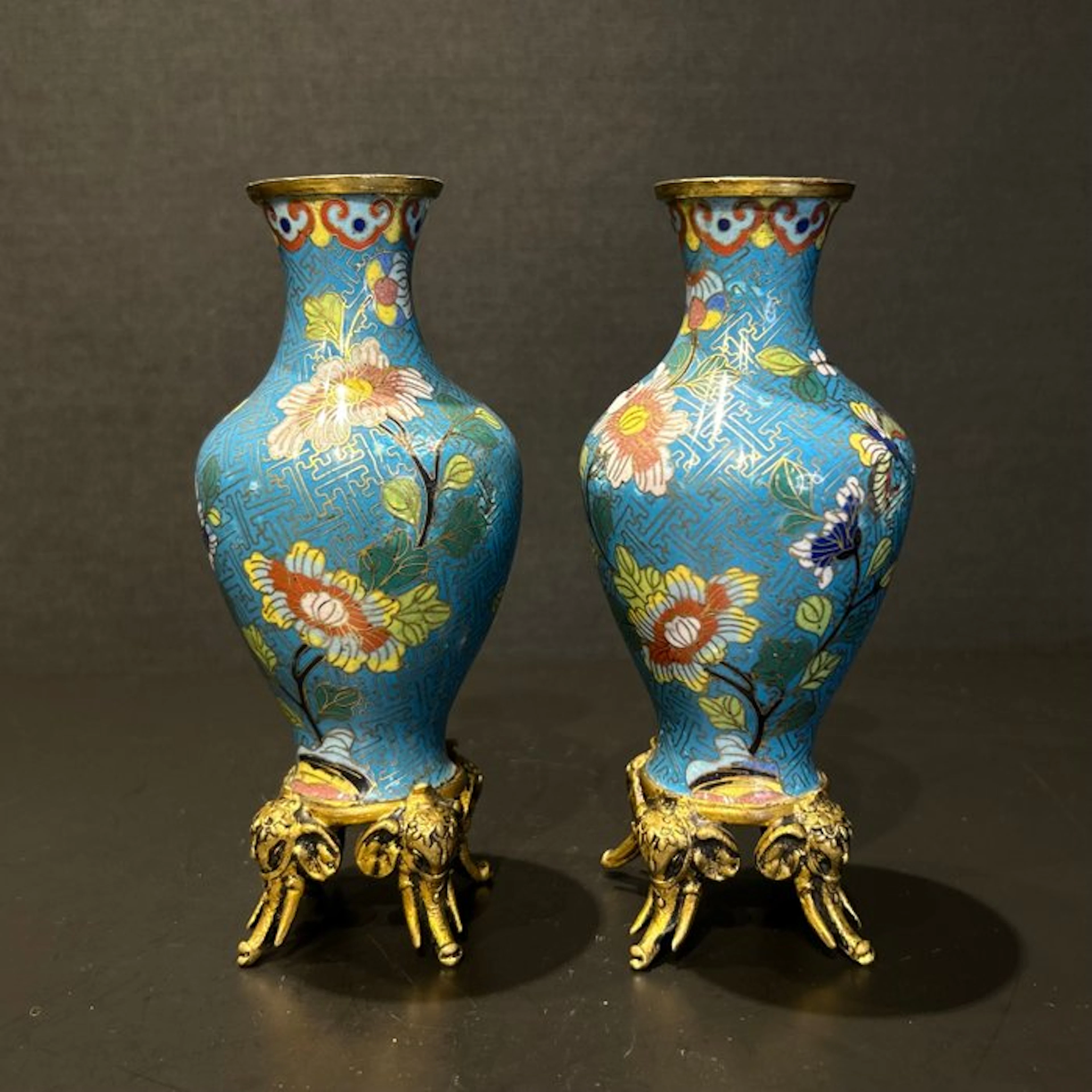 Vase - cloisonné