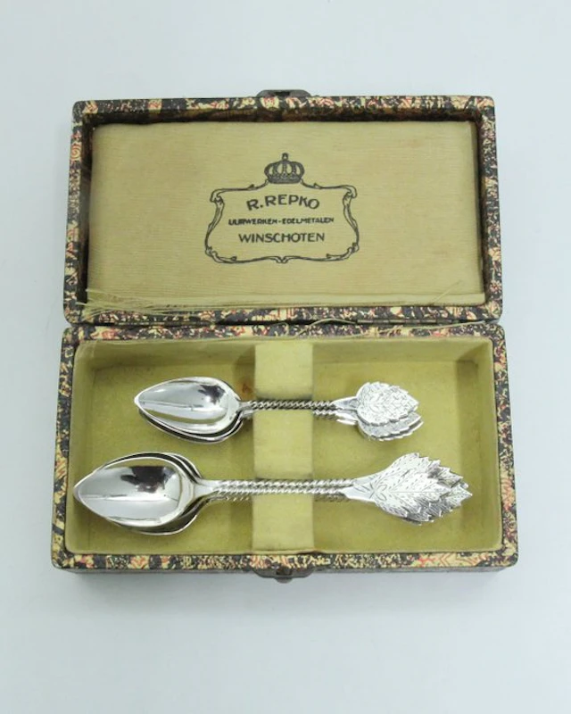 Antieke (1921) set thee-koffielepels in chic doosje...