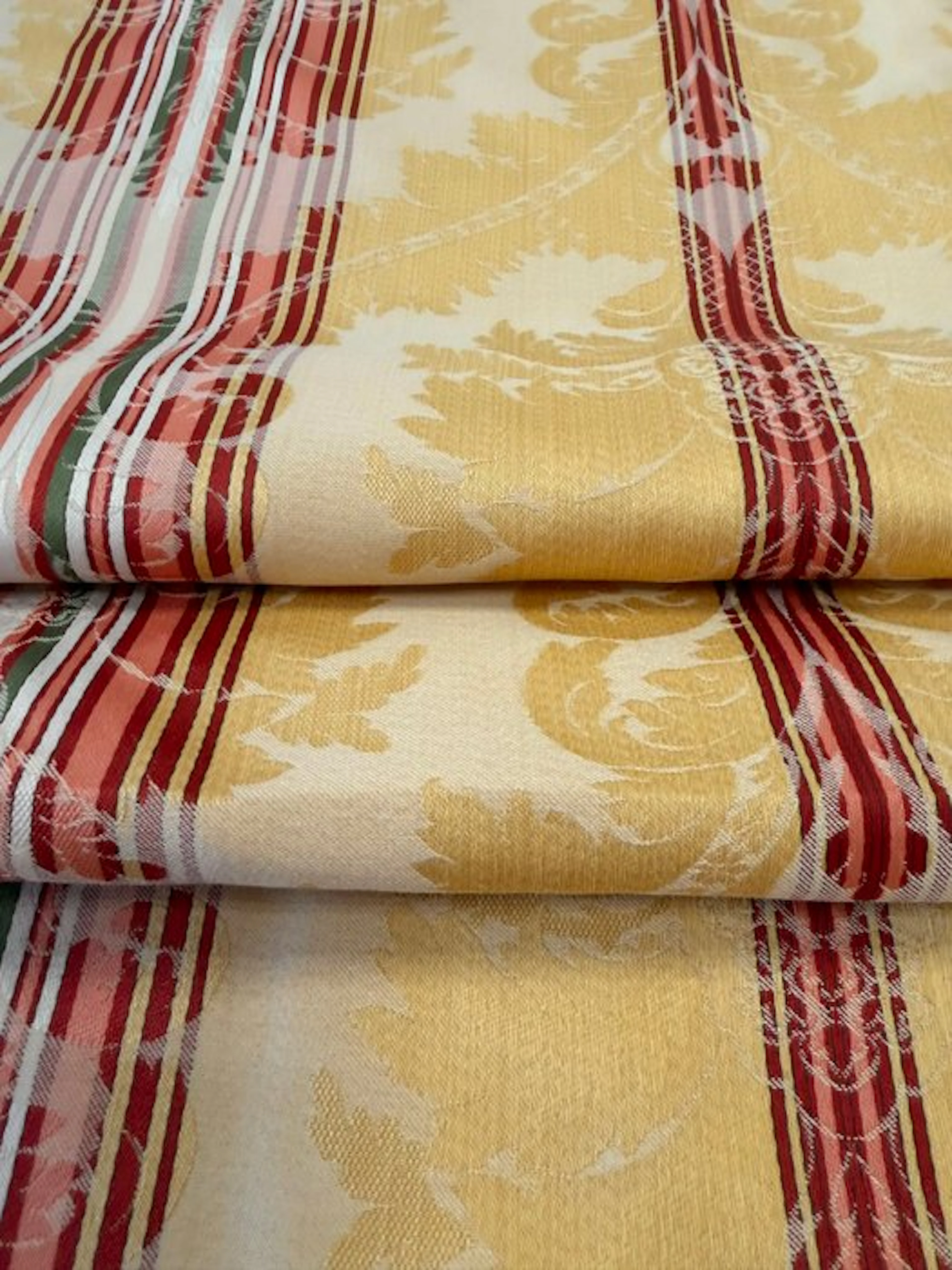 1730★ Decorative elegance with Italian taste
