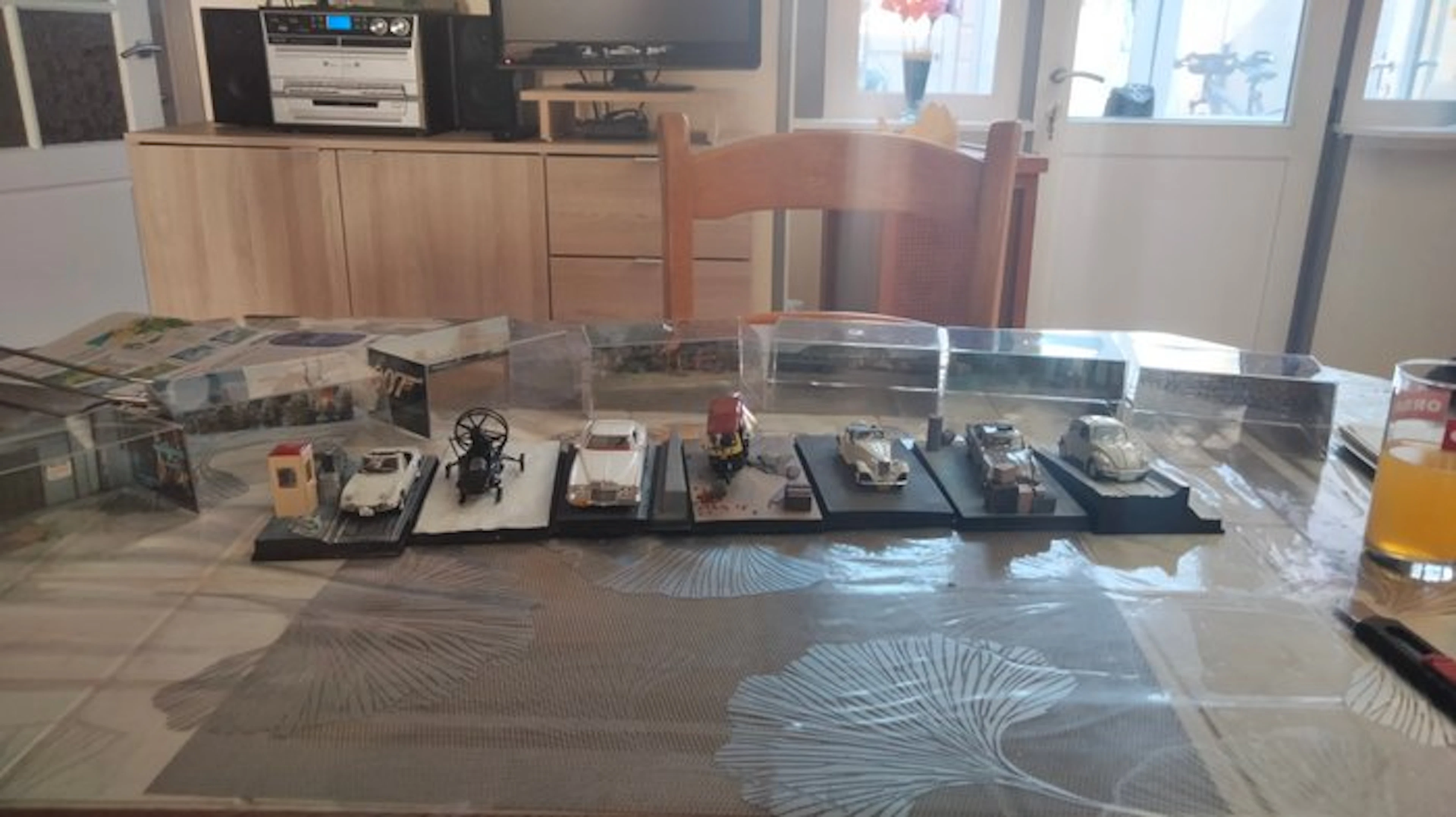 Corgi 1:43 - Model car (7) - Lot de voitures James Bond...