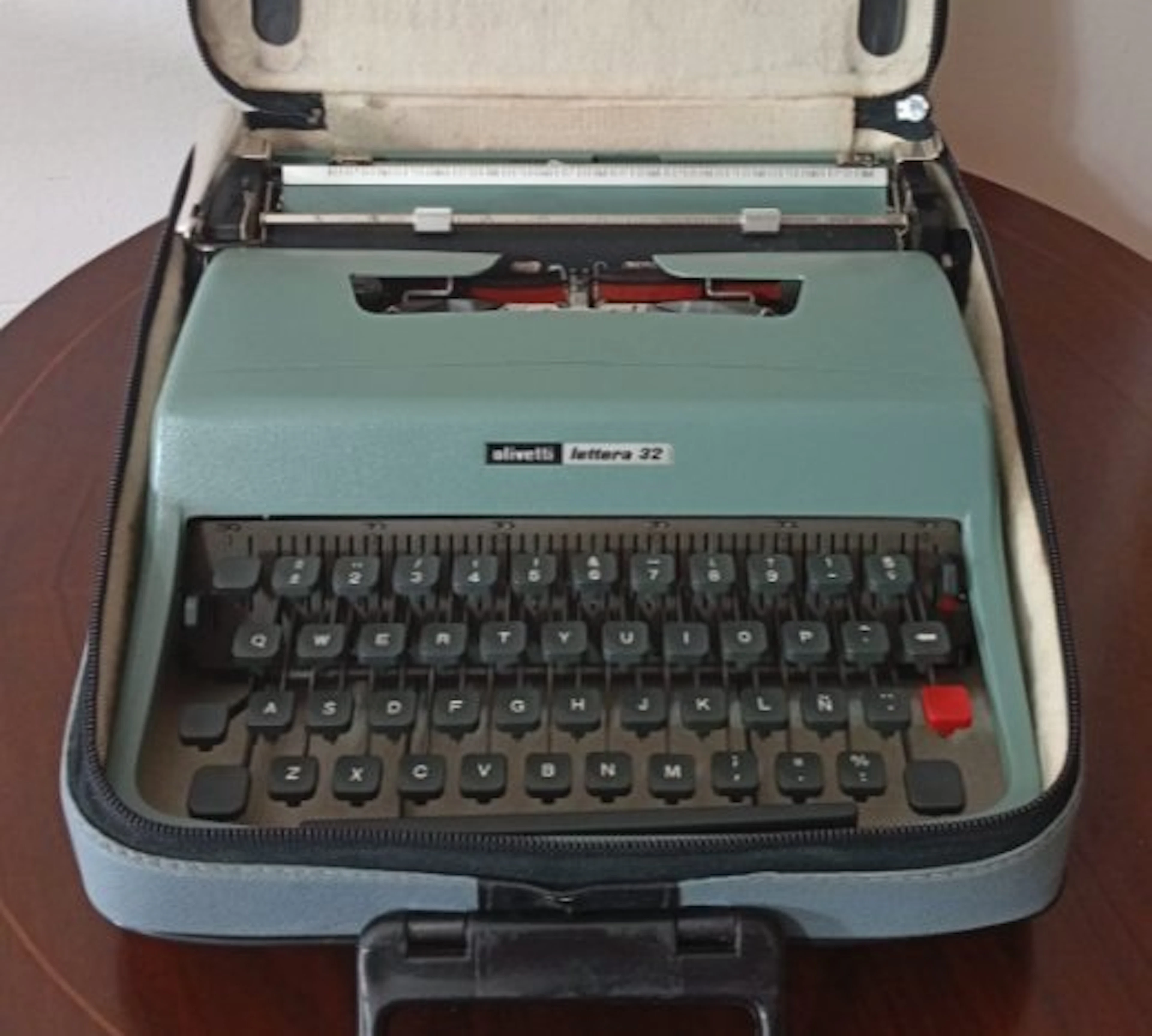 Marcello Nizzoli - Olivetti, Lettera 32 - Typewriter - 1960-1970