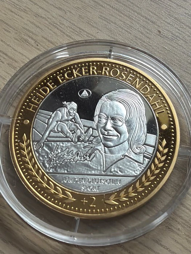 World. Silver medal Heide Ecker-Rosendahl - 10g (.999) Silber (No