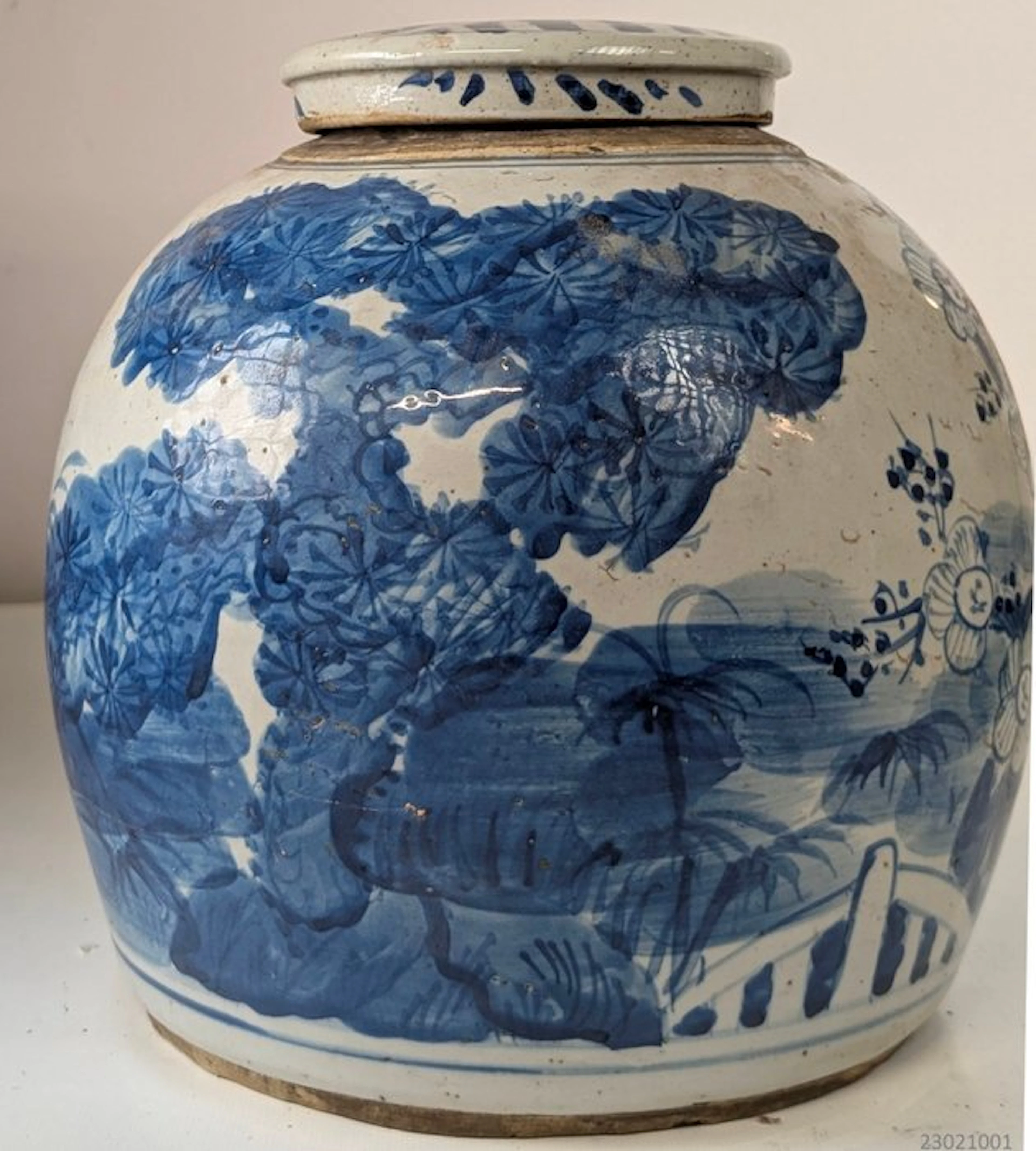 Ginger jar - Porcelain - really cool