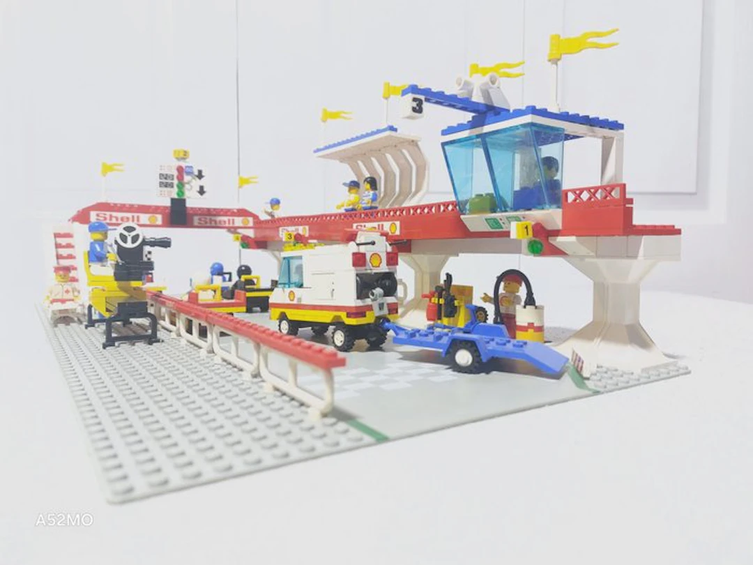 LEGO Set - 6395 - Classic Town - Victory Lap Race