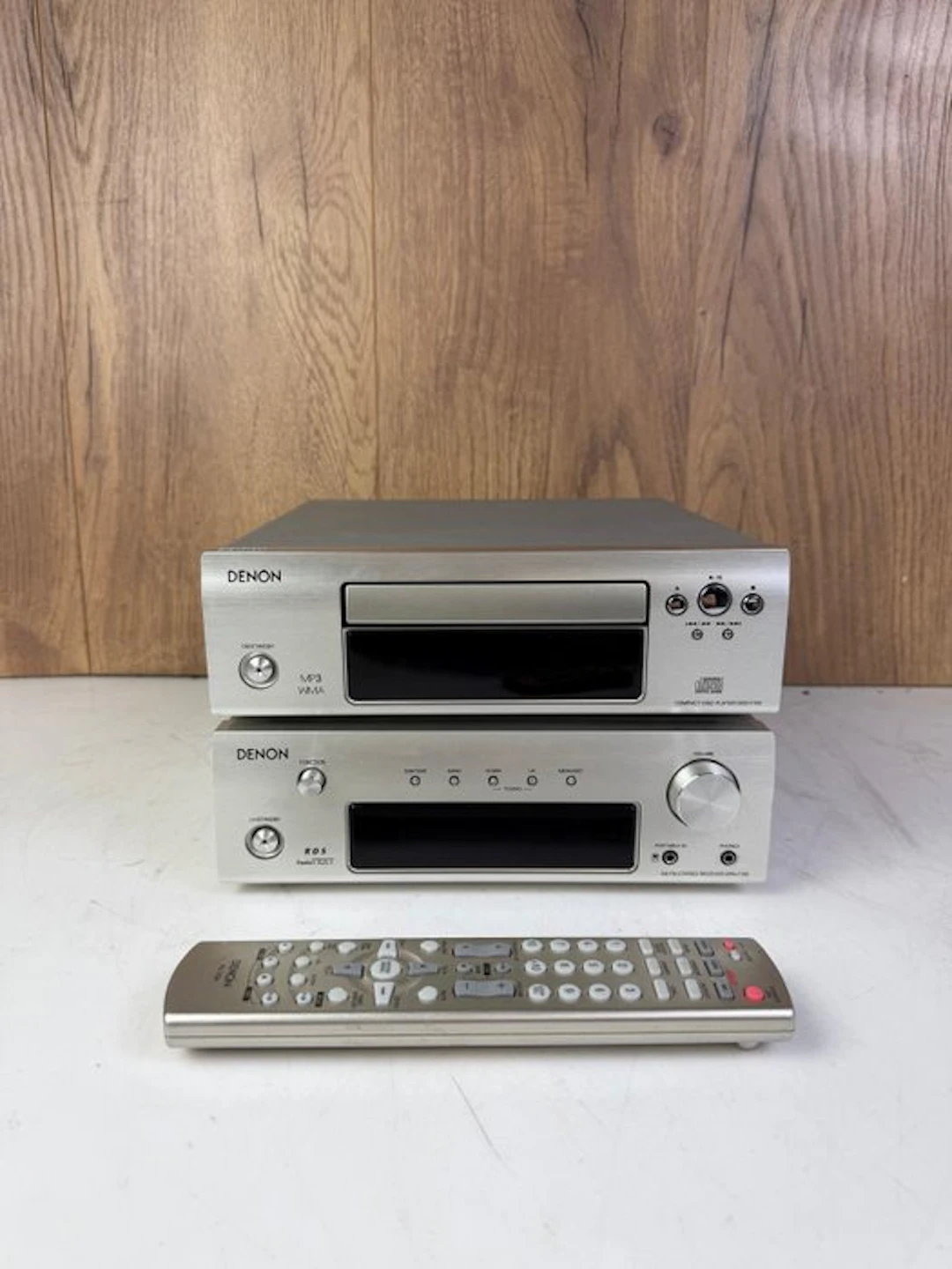 Denon - DRA-F102 Receiver - DCD-F102 CD Player Stereo set