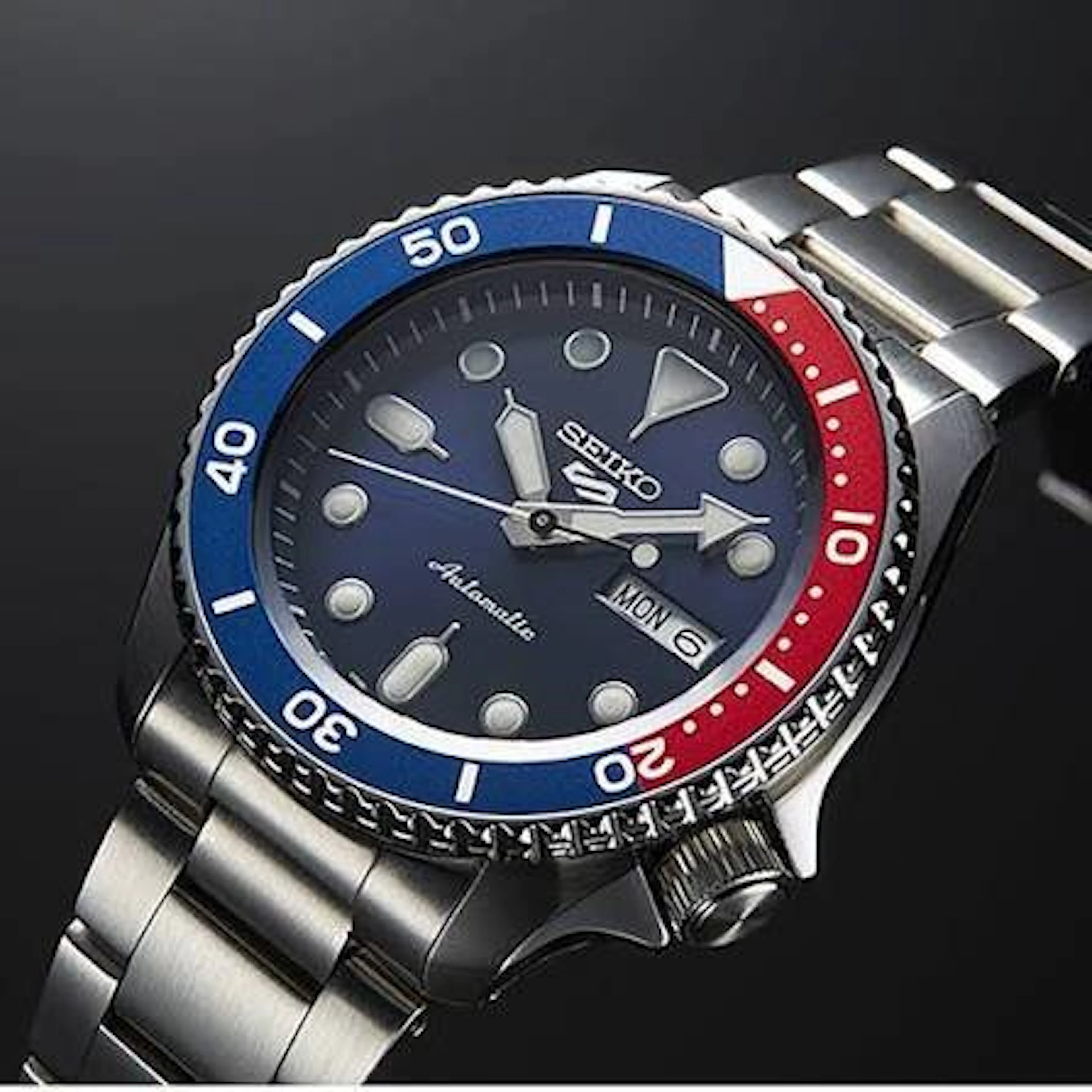 Seiko - Seiko Day-Date Sport Automatic Blu Dial Sub 100 - SRPD53K1 - Men - 2026