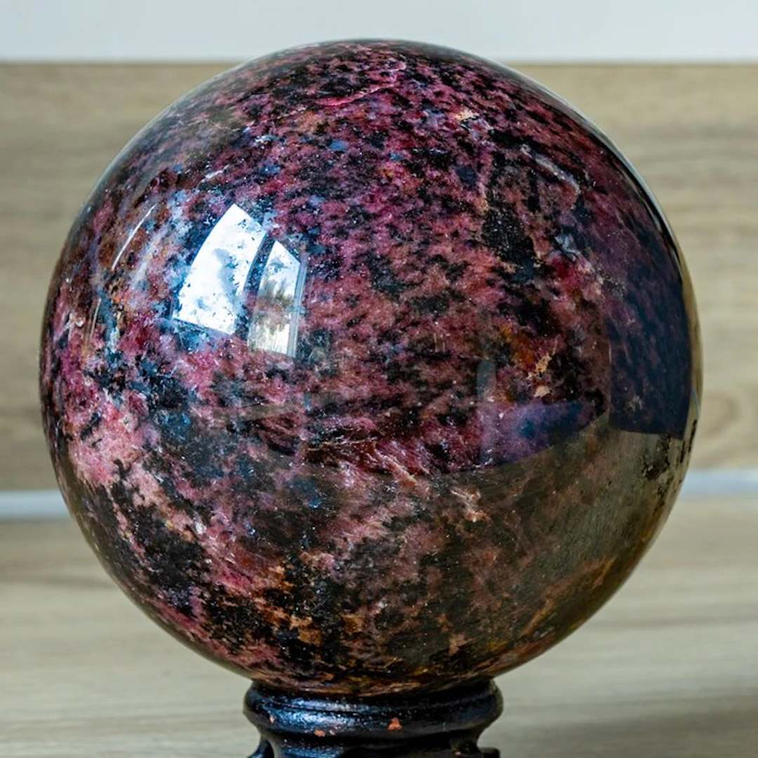 Rhodonite Sphere Sphere - Height: 11 cm - Width: 11 cm- 2623 g