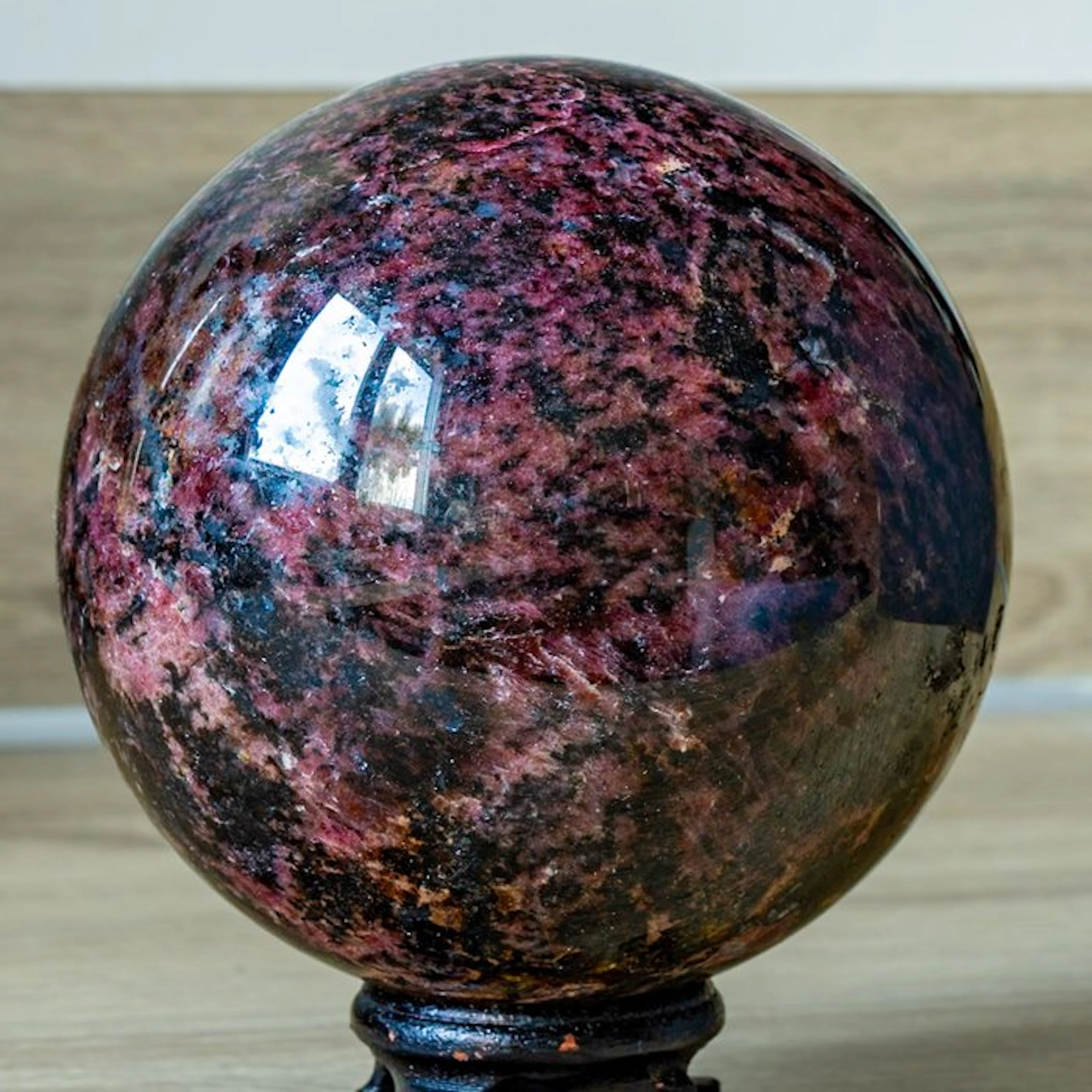 Rhodonite Sphere Sphere - Height: 11 cm - Width: 11 cm- 2623 g