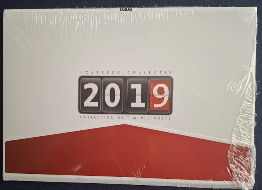 Belgium 2019 - The annual file in the original packaging from Bpost.