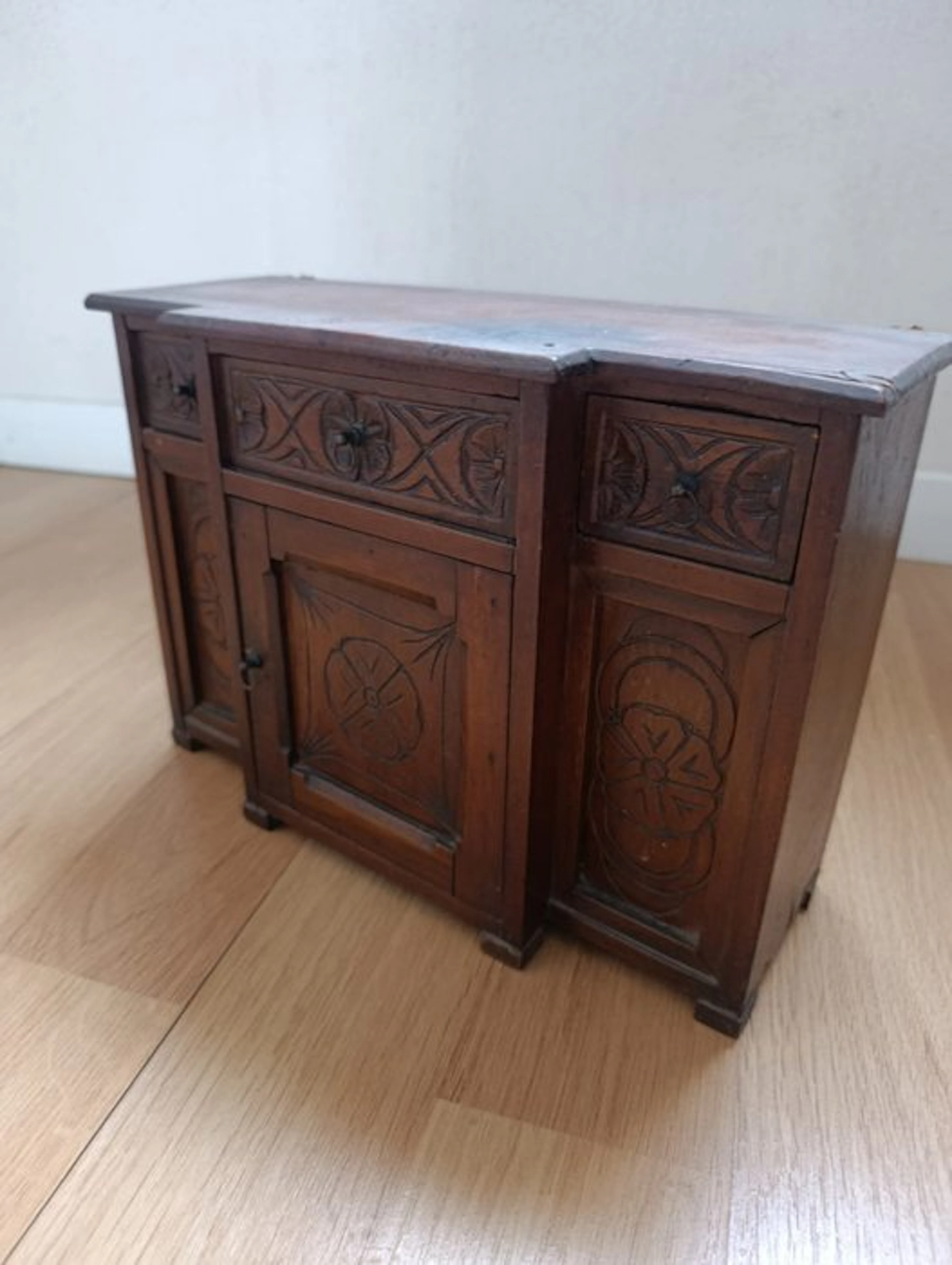 Cabinet - Wood - Miniature furniture