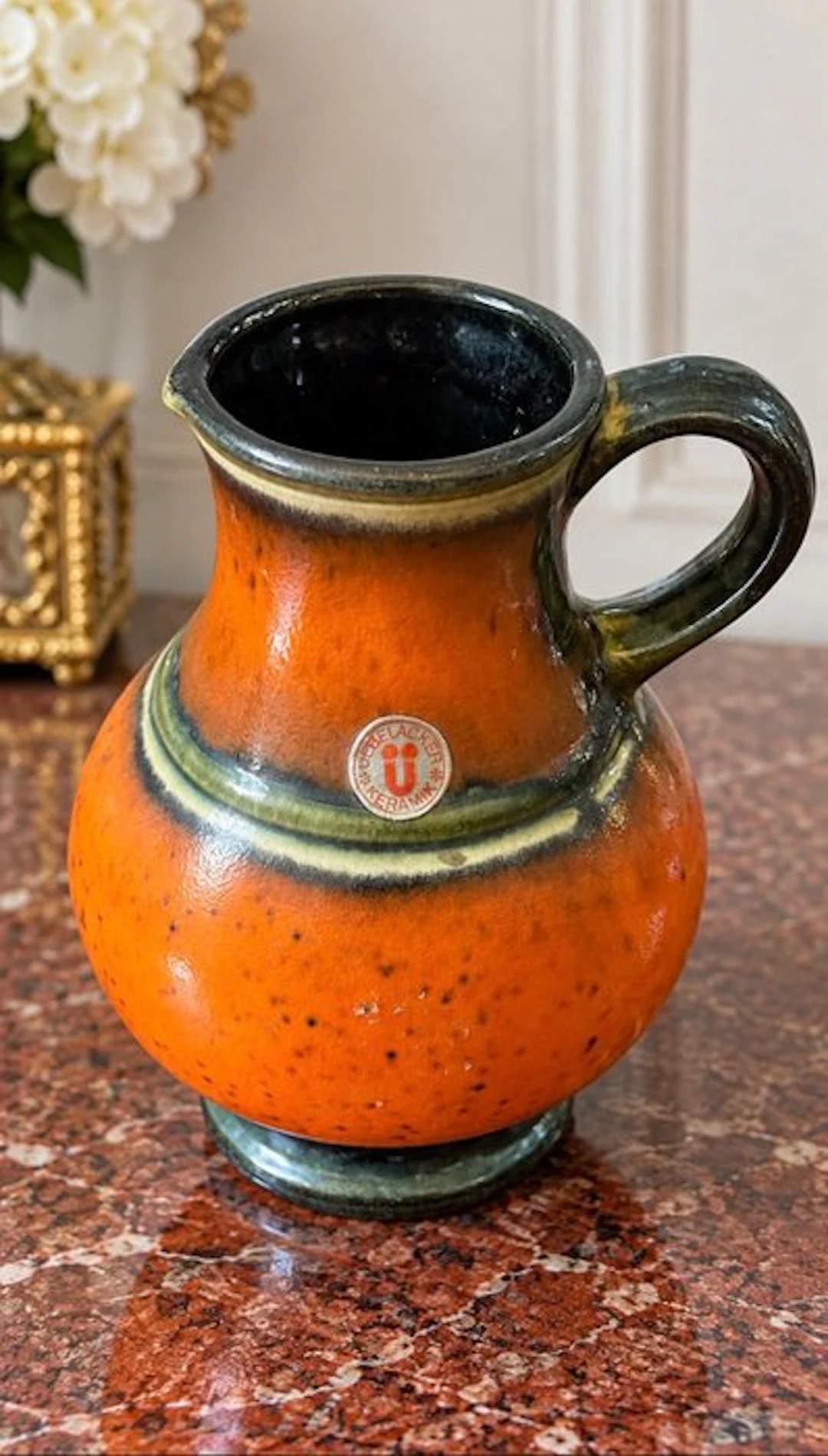 Vase - Glazed ceramic / stoneware.