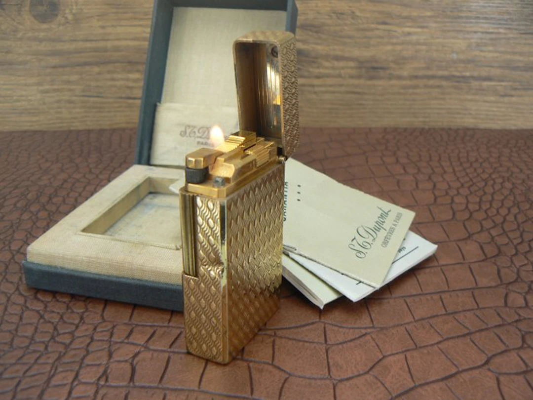 S.T. Dupont - Art deco - Pocket lighter - Gold-plated