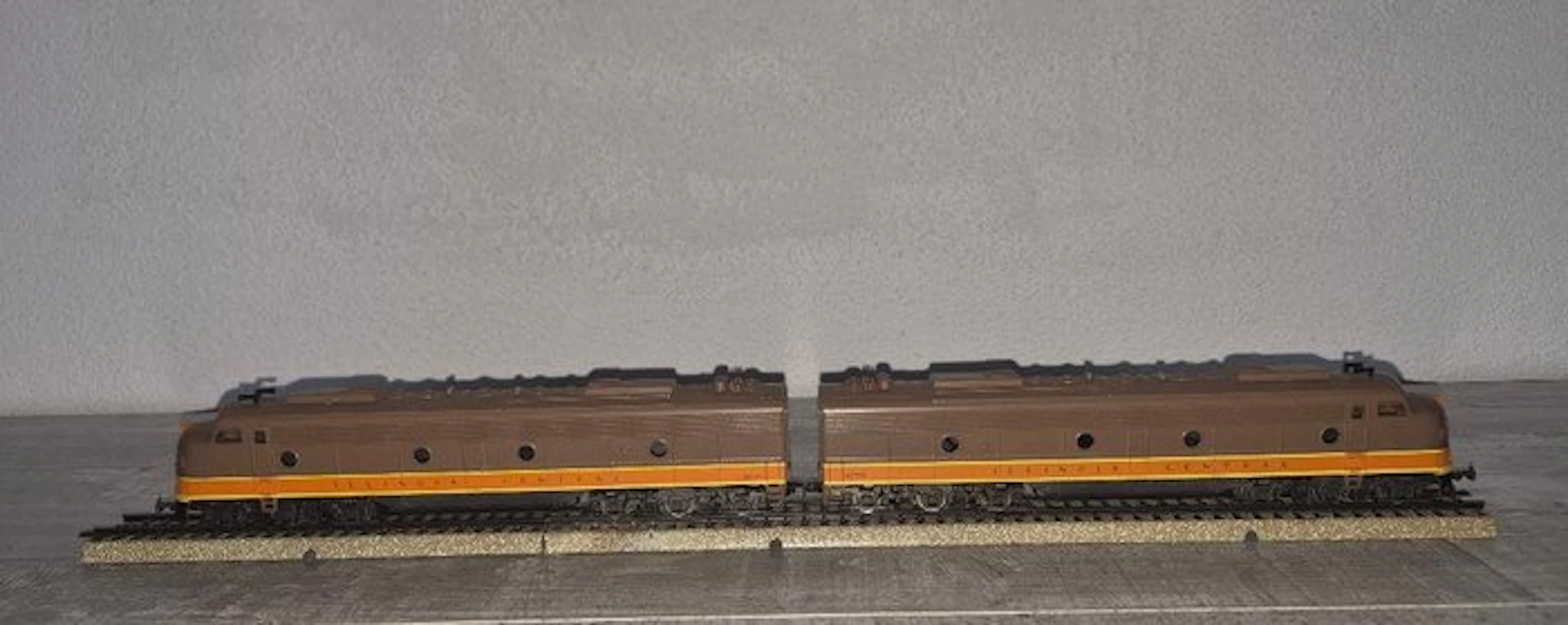 Rivarossi H0 - 1929 - Diesel locomotive (2) - Condition: lightly used