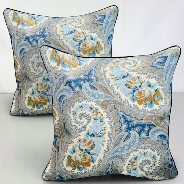 ETRO HOME- New pair of cushions made with ETRO HOME fabric - Cushion