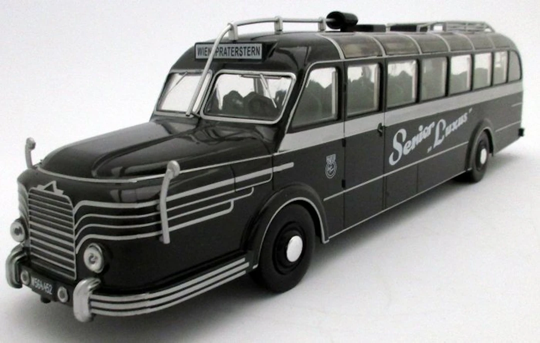 Krupp Titan 080 "Senior Luxes" 1951 - 1:43 - Model bus...